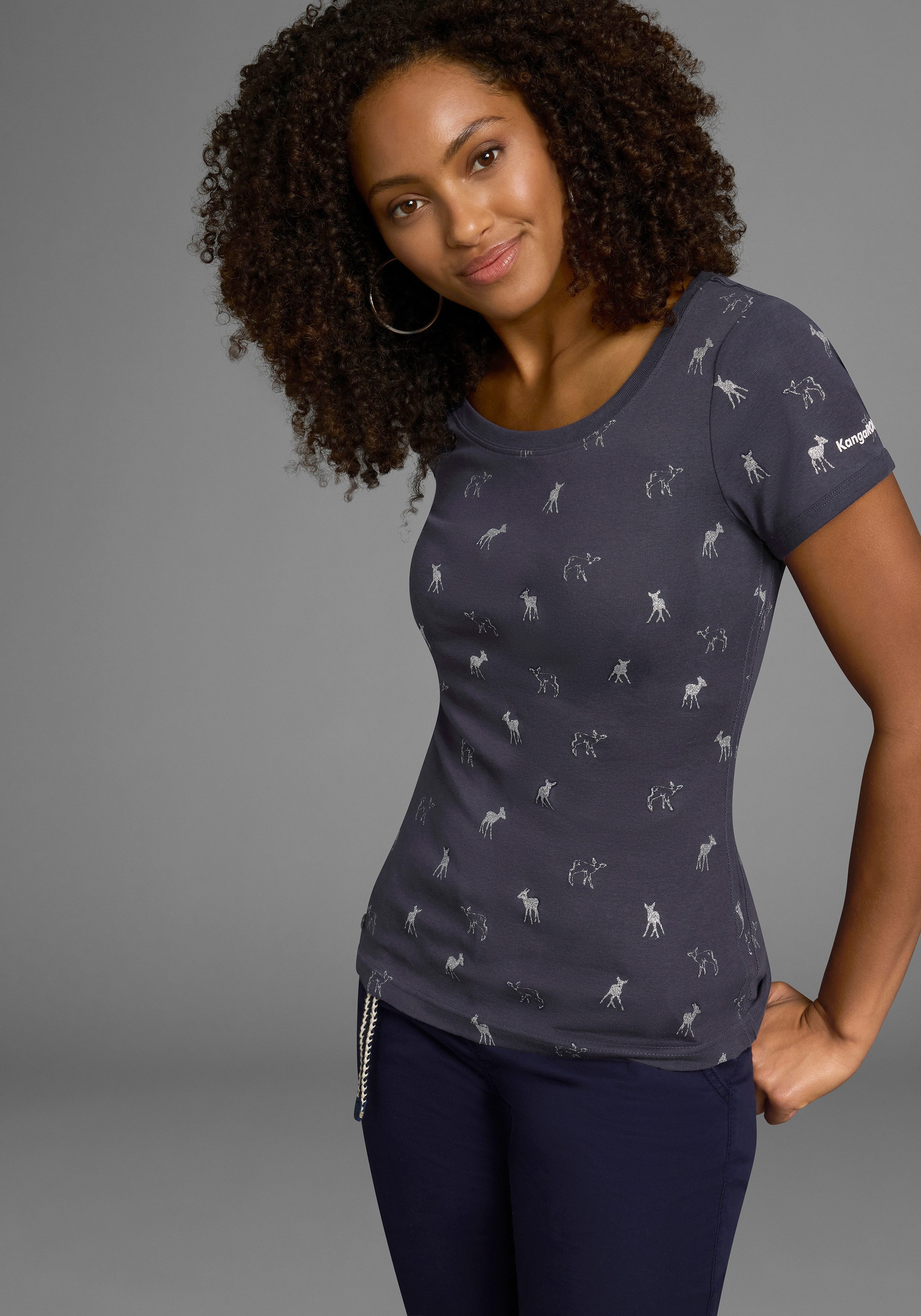 KangaROOS T-Shirt, kurzärmelig, sehr figurbetont und hüftbedeckend günstig online kaufen