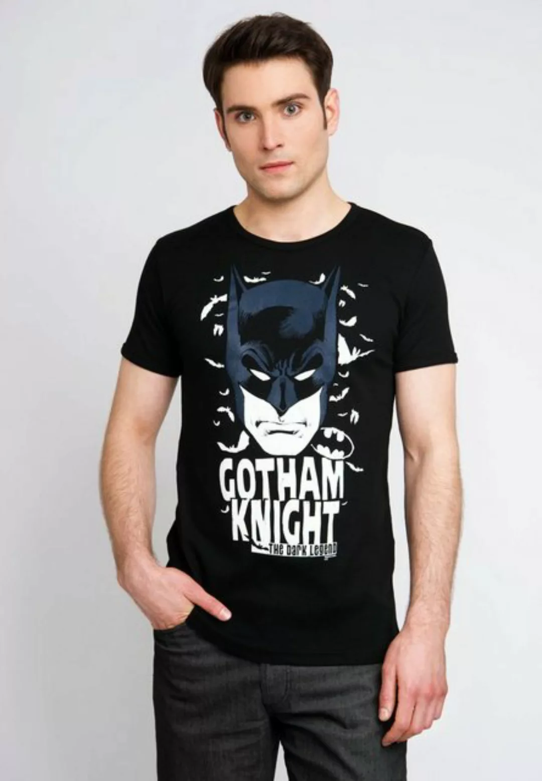 LOGOSHIRT T-Shirt DC - Batman - Gotham Knight mit coolem Batman-Frontprint günstig online kaufen