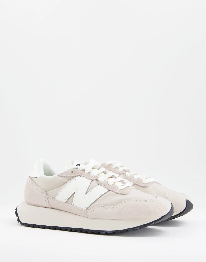 New Balance – 237 – Sneaker in gebrochenem Weiß und Beige-Neutral günstig online kaufen