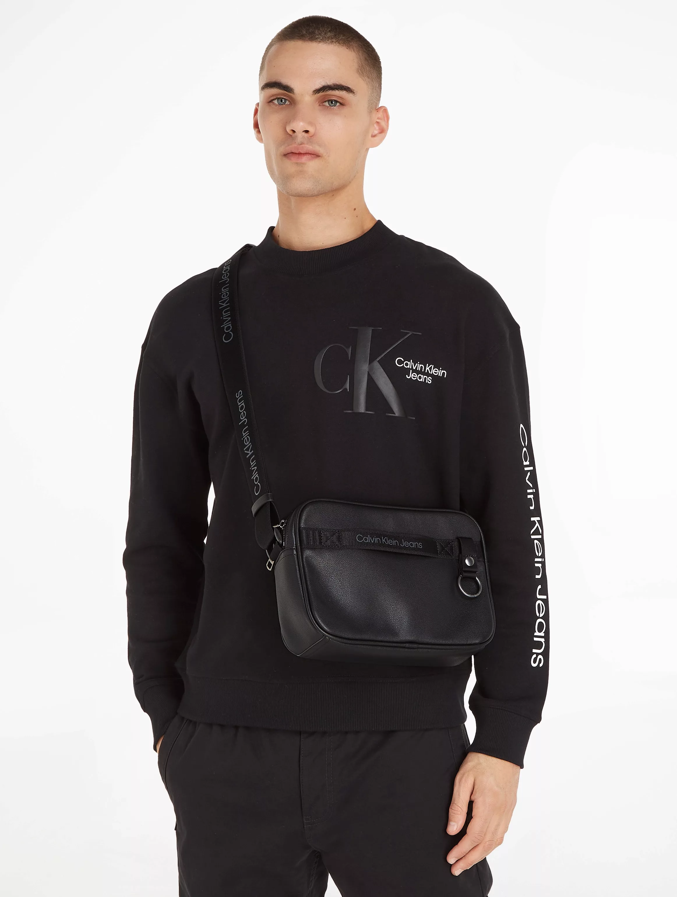 Calvin Klein Jeans Mini Bag "ULTRALIGHT DBLZIPCAMERA BAG26 PU", in dezentem günstig online kaufen
