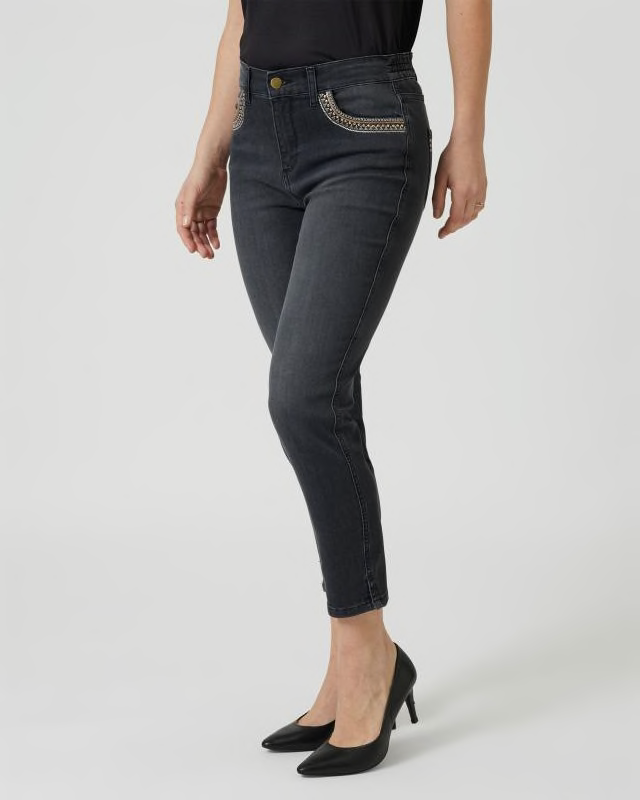 Maloo Jeans mit Stickerein günstig online kaufen