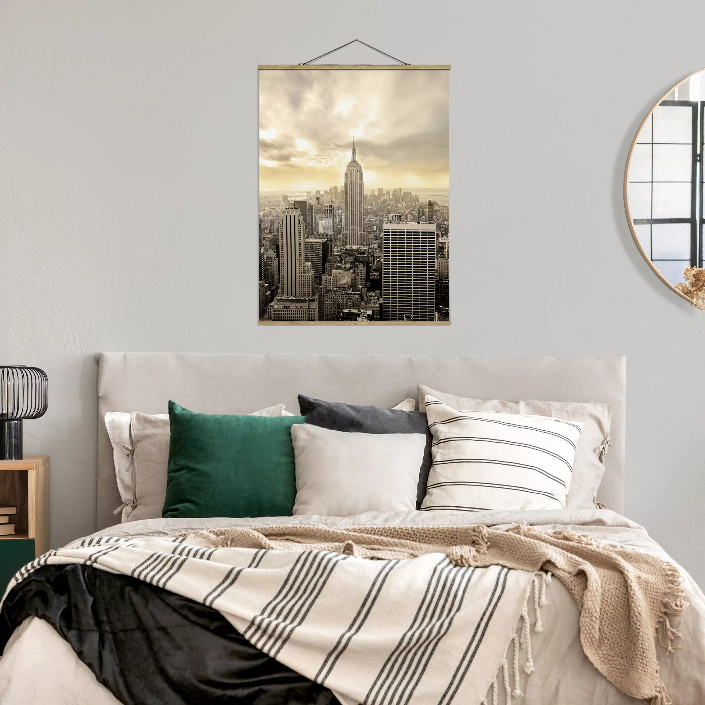 Stoffbild Architektur mit Posterleisten - Hochformat Manhattan Dawn günstig online kaufen