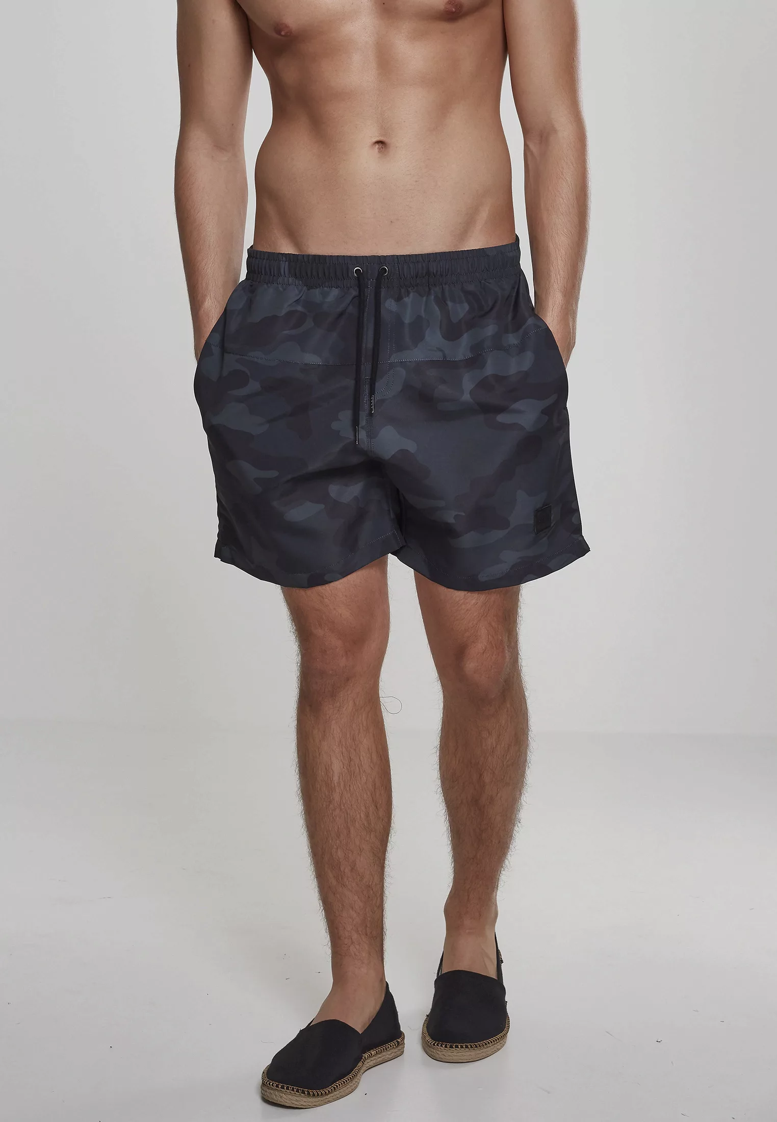 URBAN CLASSICS Badeshorts "Urban Classics Herren Camo Swim Shorts" günstig online kaufen