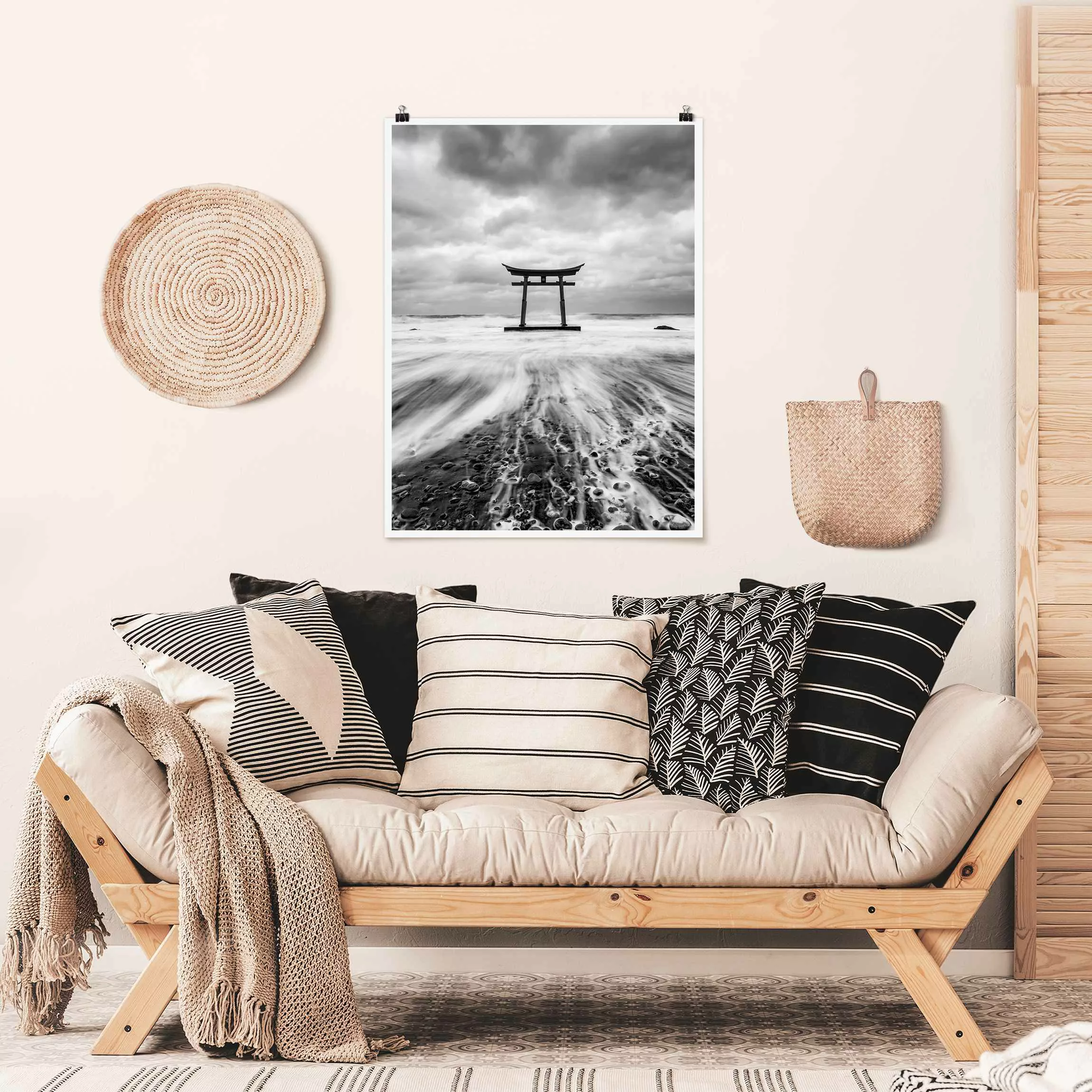 Poster Japanisches Torii im Meer günstig online kaufen