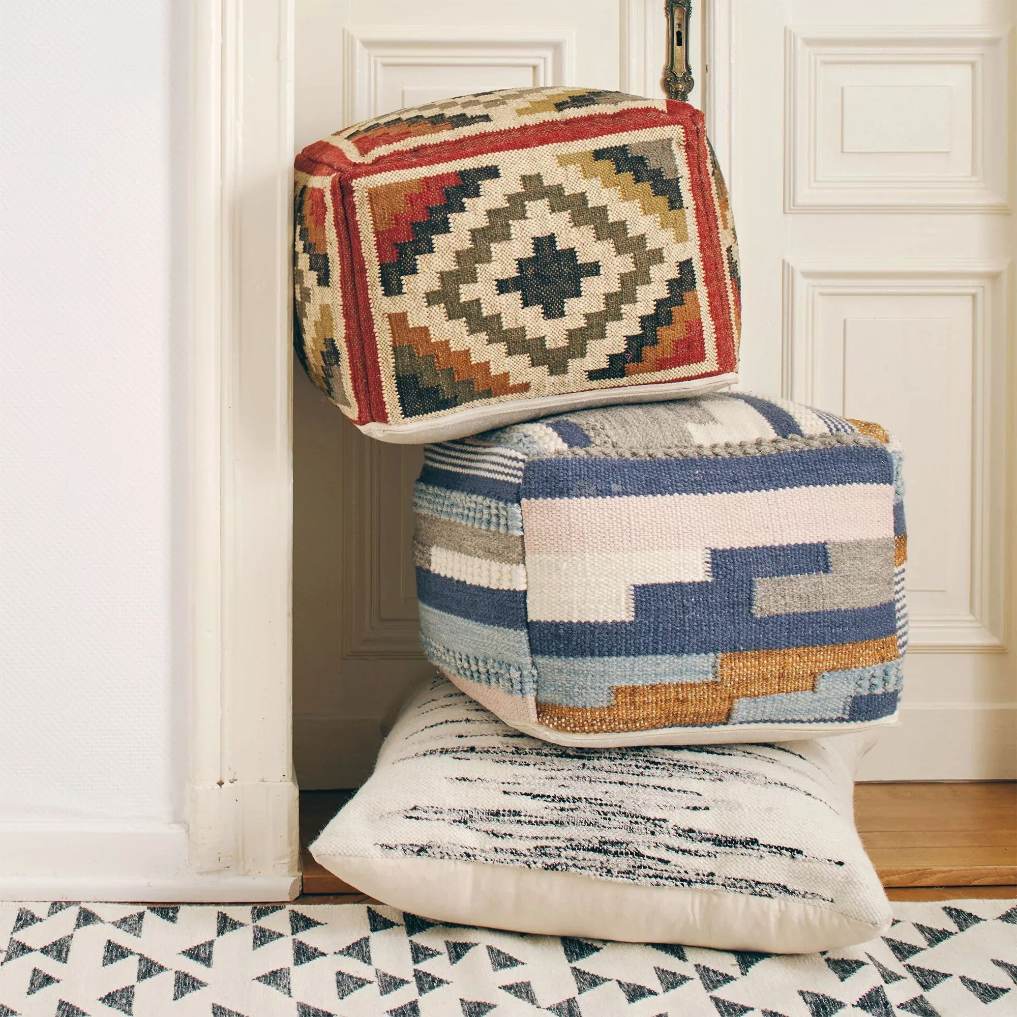 URBANARA Jute-Pouf Gandaki günstig online kaufen