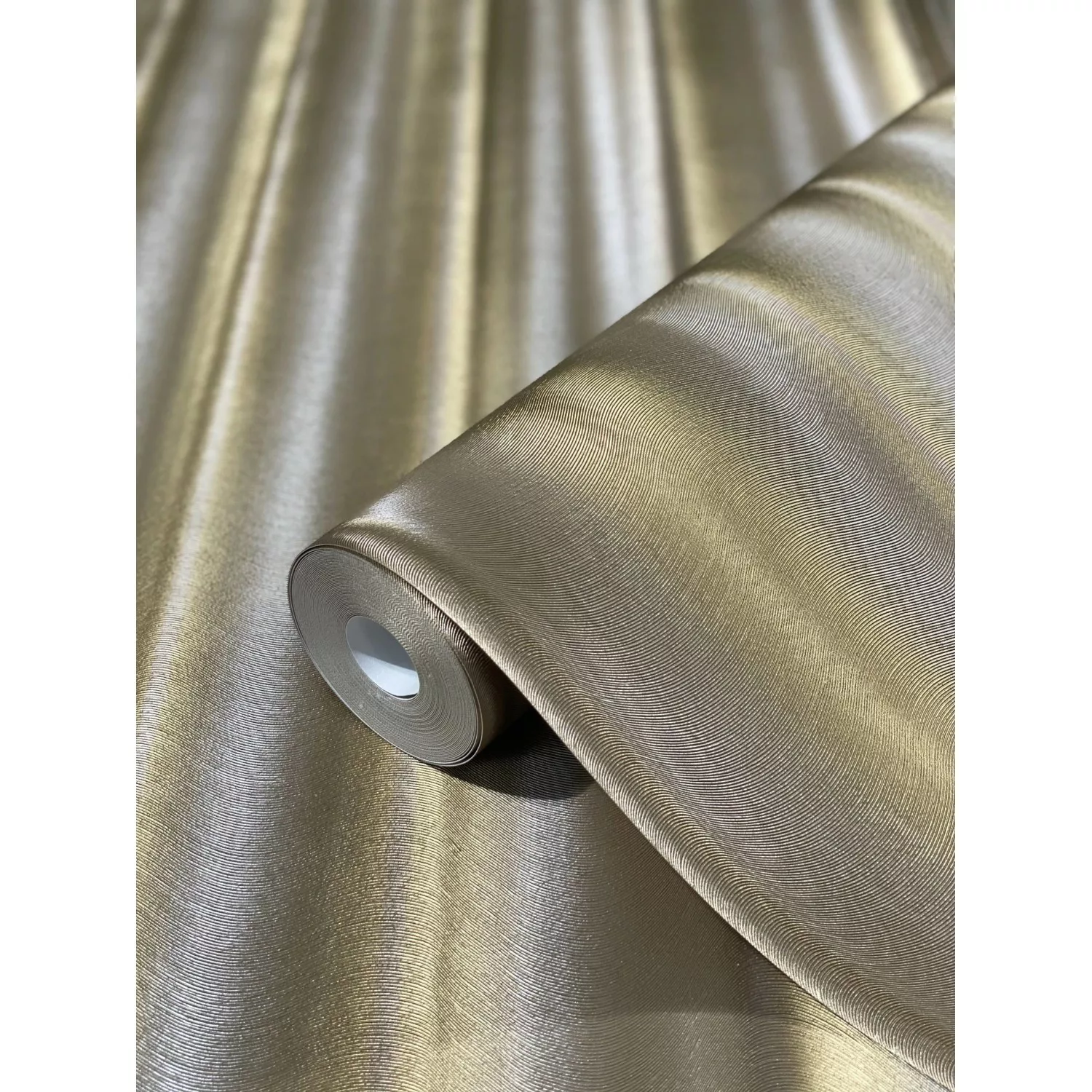 Glööckler Vliestapete Imperial Welle Champagnermetallic günstig online kaufen