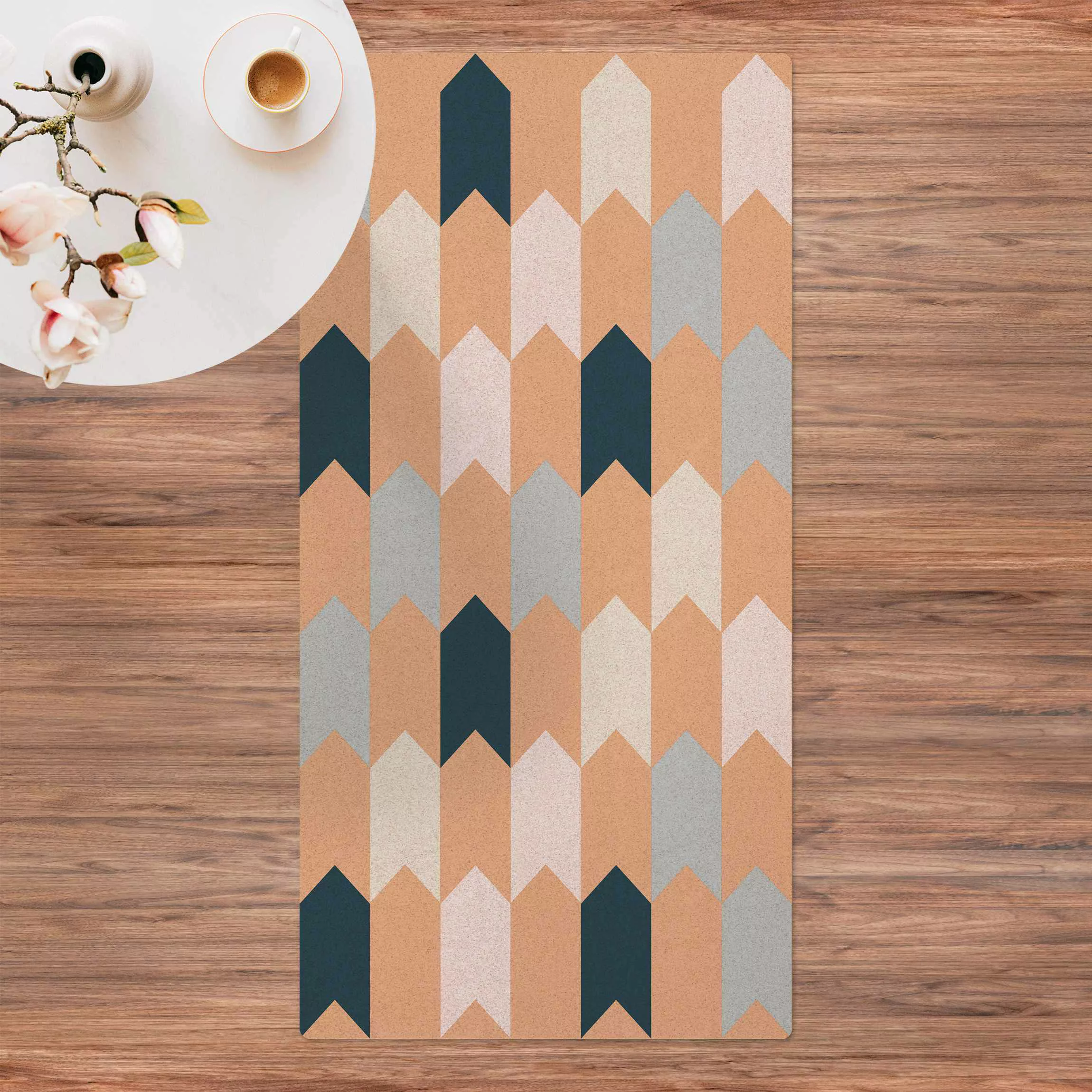 Kork-Teppich Geometrisches Muster aus Pfeiltürmen günstig online kaufen