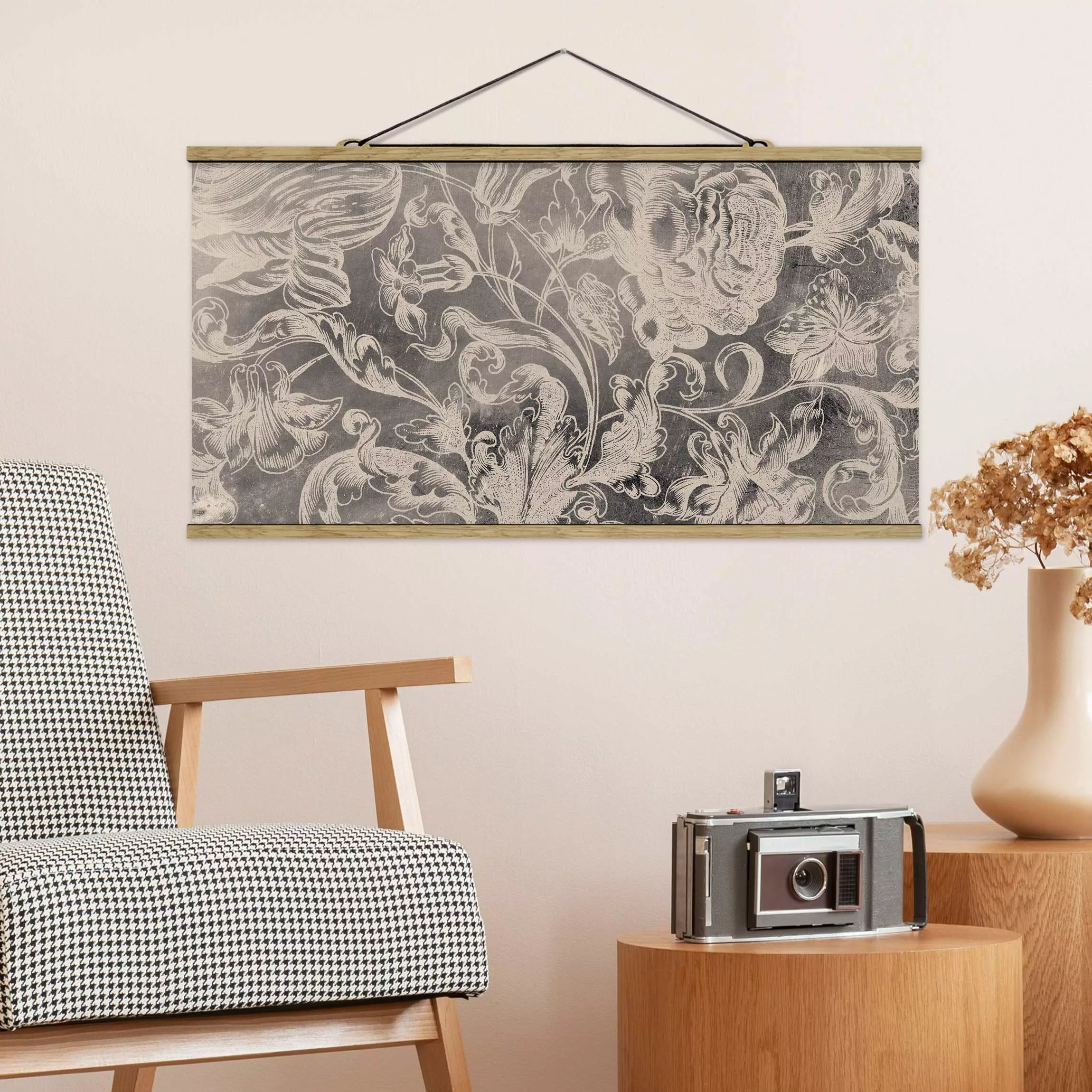 Stoffbild Blumen mit Posterleisten - Querformat Verblühtes Blumenornament I günstig online kaufen