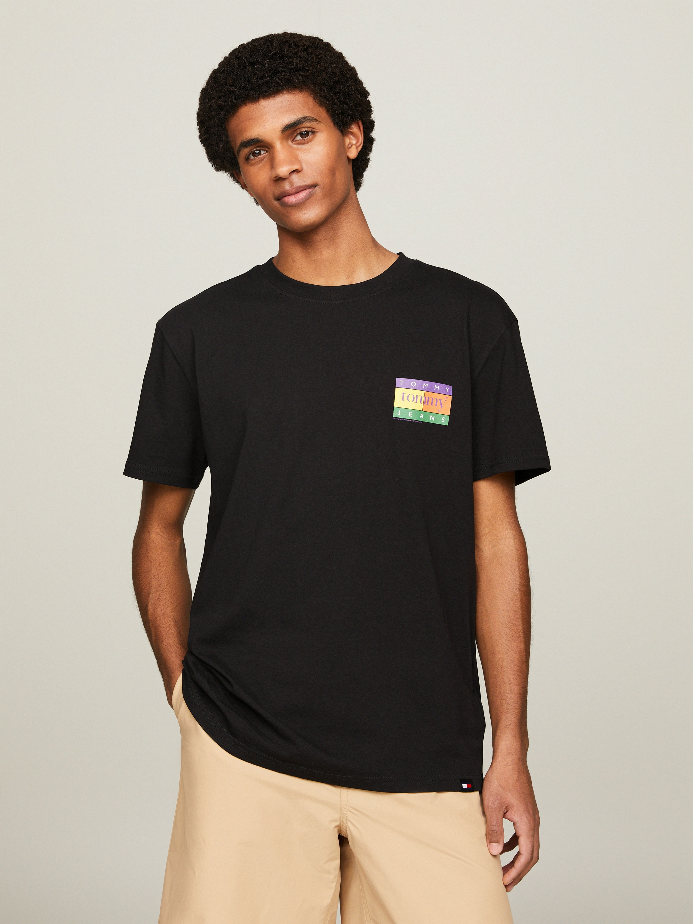 Tommy Jeans T-Shirt TJM REG SUMMER FLAG TEE EXT Mehrfarbiger Rückenprint günstig online kaufen