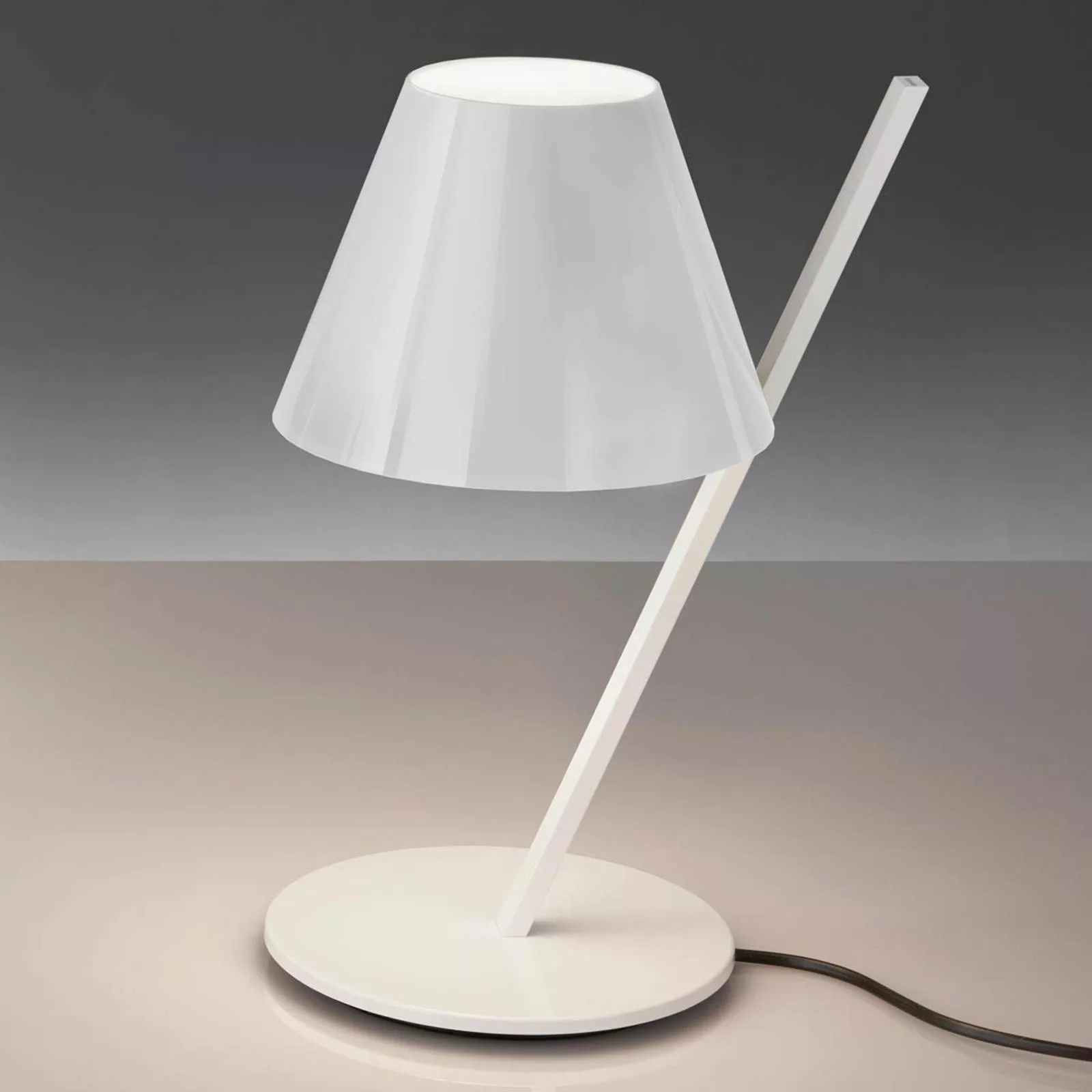 Artemide La Petite - weiße Designer-Tischleuchte günstig online kaufen