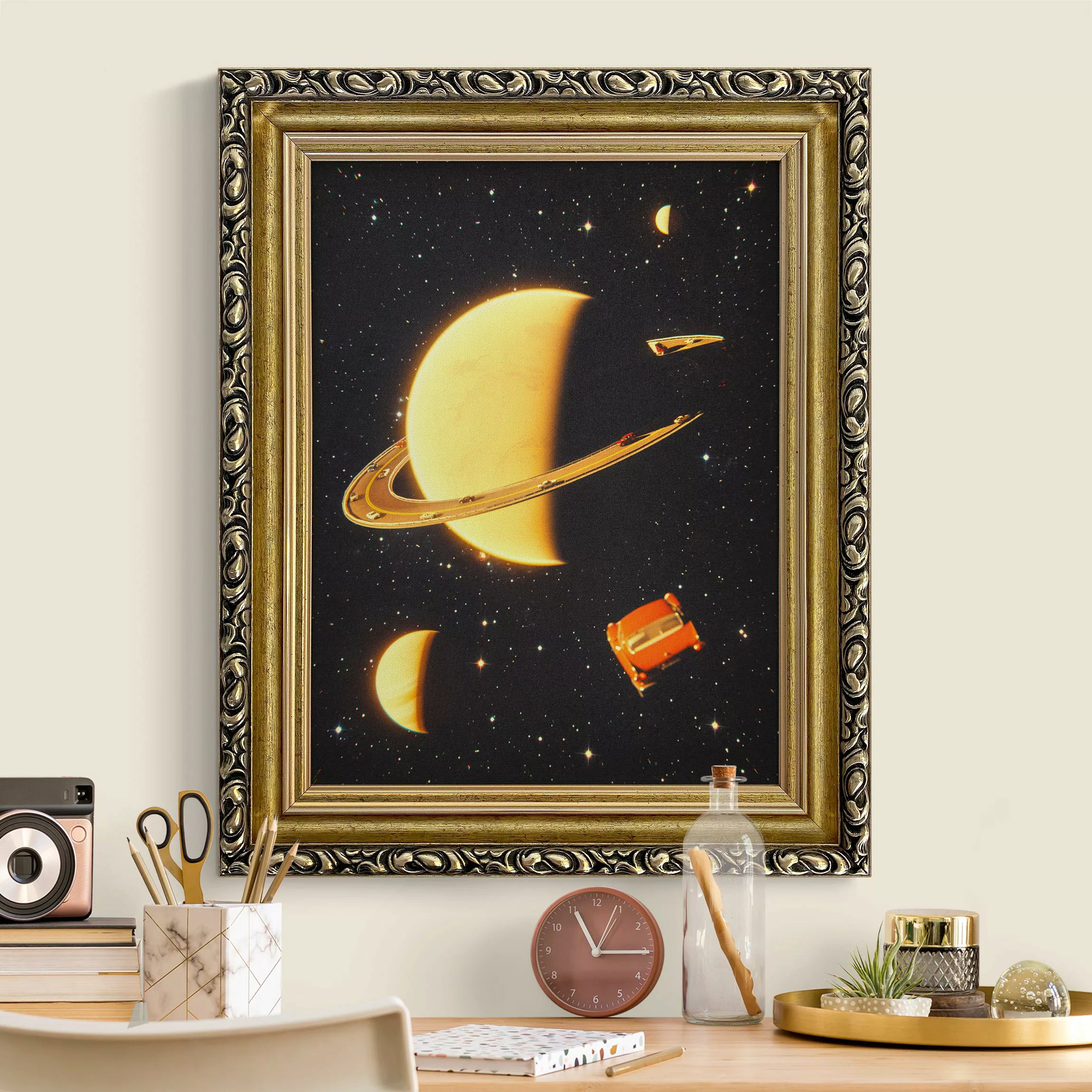 Gerahmtes Leinwandbild Retro Collage - Die Ringe des Saturn günstig online kaufen