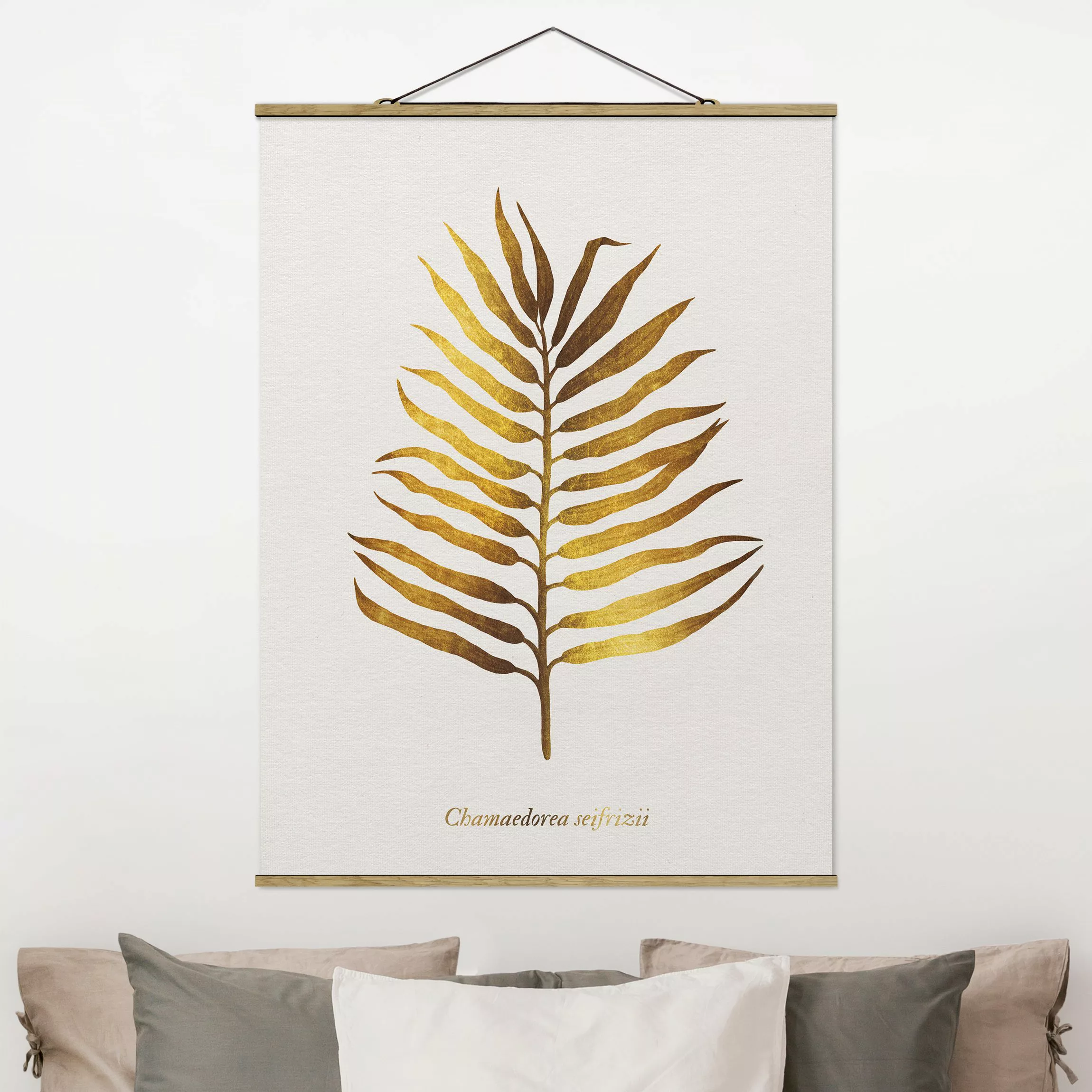 Stoffbild Blumen mit Posterleisten - Hochformat Gold - Palmenblatt II günstig online kaufen