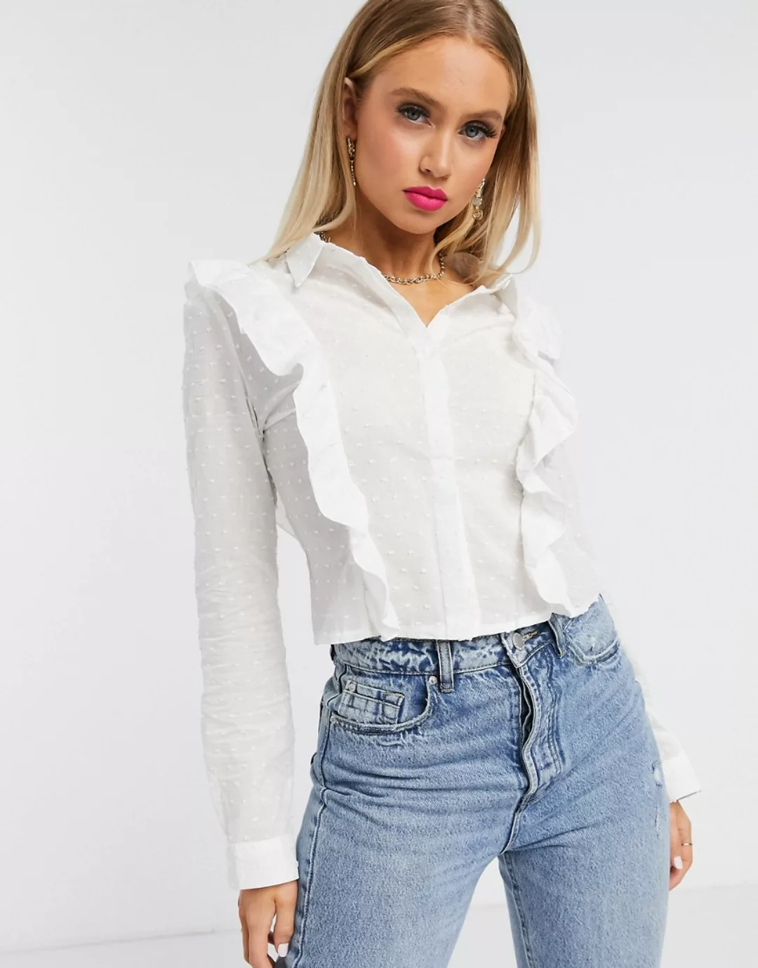 Missguided – Kurz geschnittenes Hemd mit Noppen und Rüschendetail vorn in W günstig online kaufen