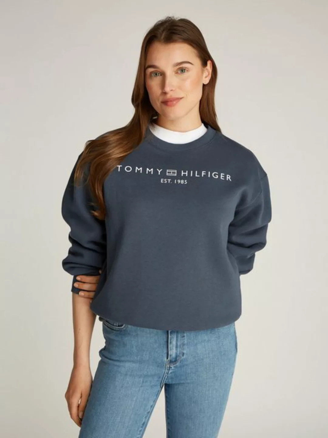 Tommy Hilfiger Sweatshirt MDRN REG CORP LOGO C-NK SWTSHRT mit Logoschriftzu günstig online kaufen