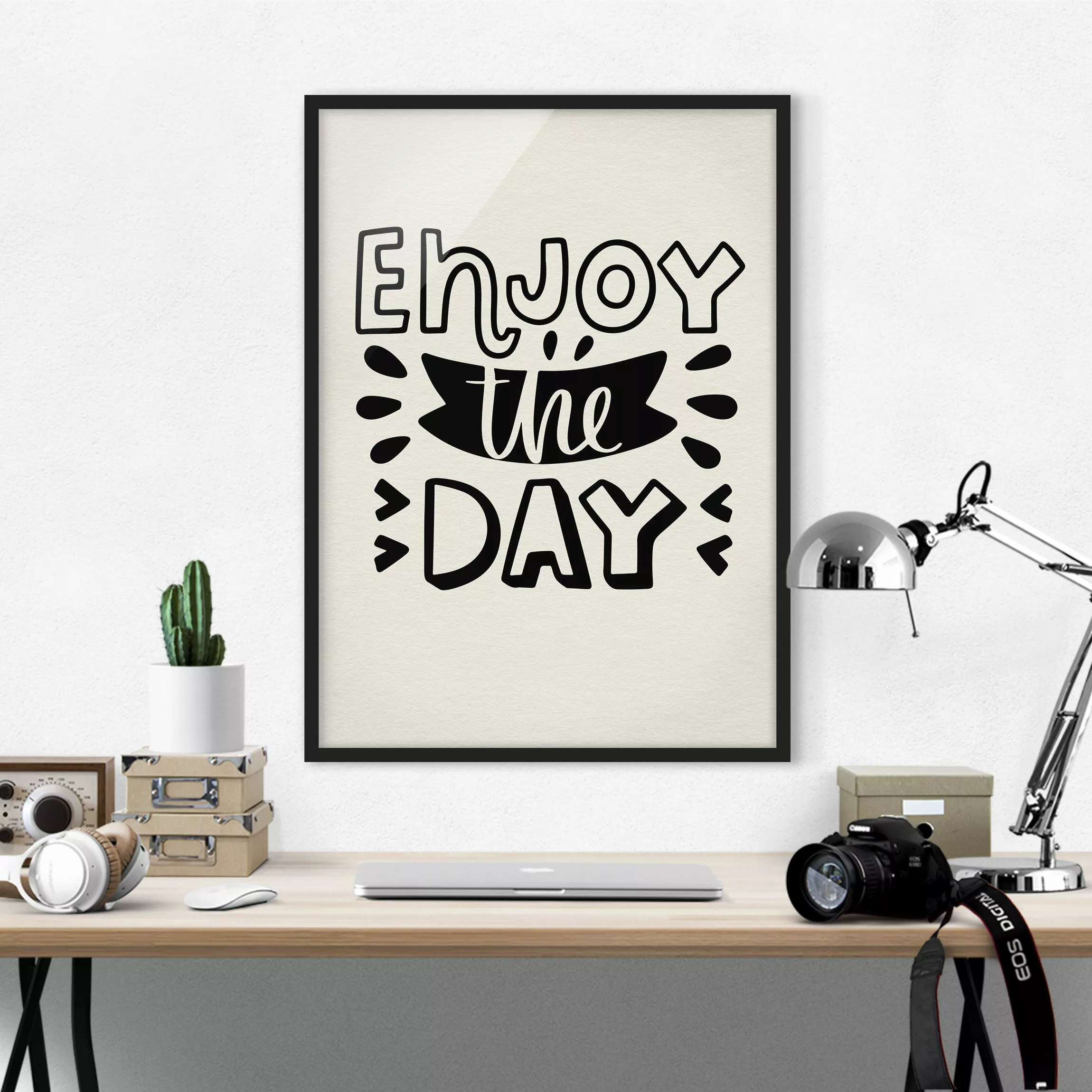 Bild mit Rahmen Spruch - Hochformat Enjoy the day günstig online kaufen