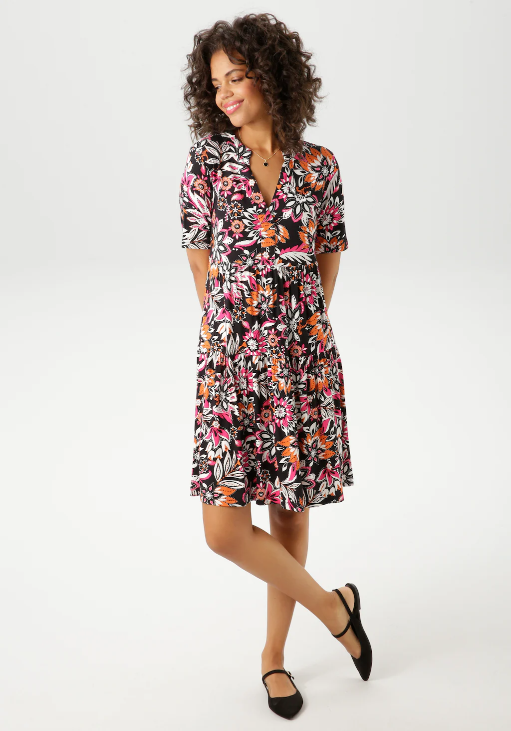 Aniston CASUAL Sommerkleid mit extravagantem Blumendruck- günstig online kaufen