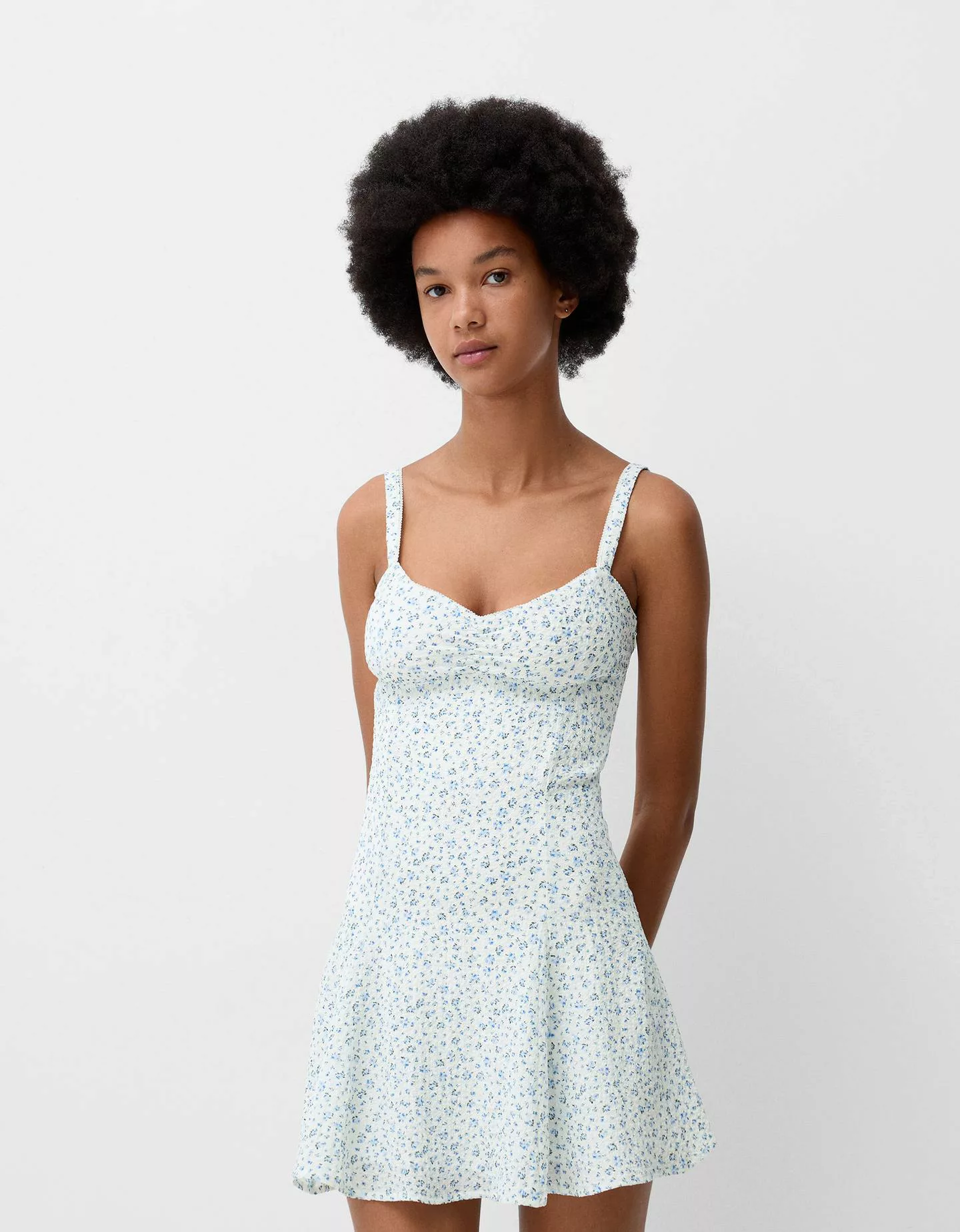 Bershka Minikleid Aus Waffelgewebe Mit Blumenprint Damen Xl Hellblau günstig online kaufen