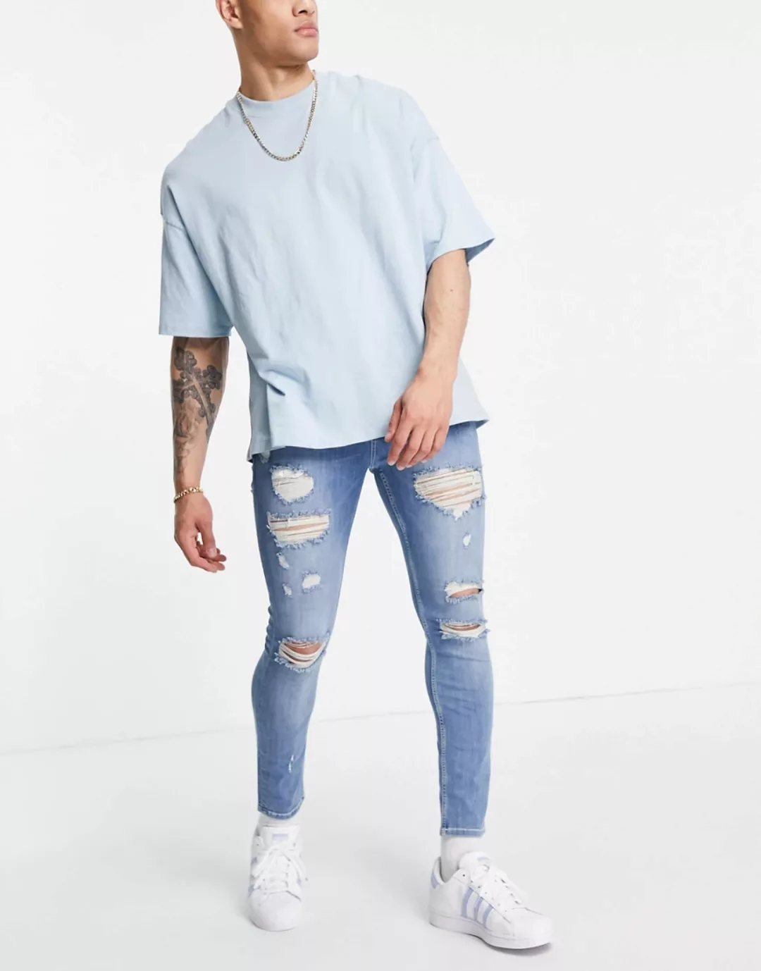 ASOS DESIGN – Spray-on-Jeans mit Power-Stretch in heller Vintage-Waschung m günstig online kaufen