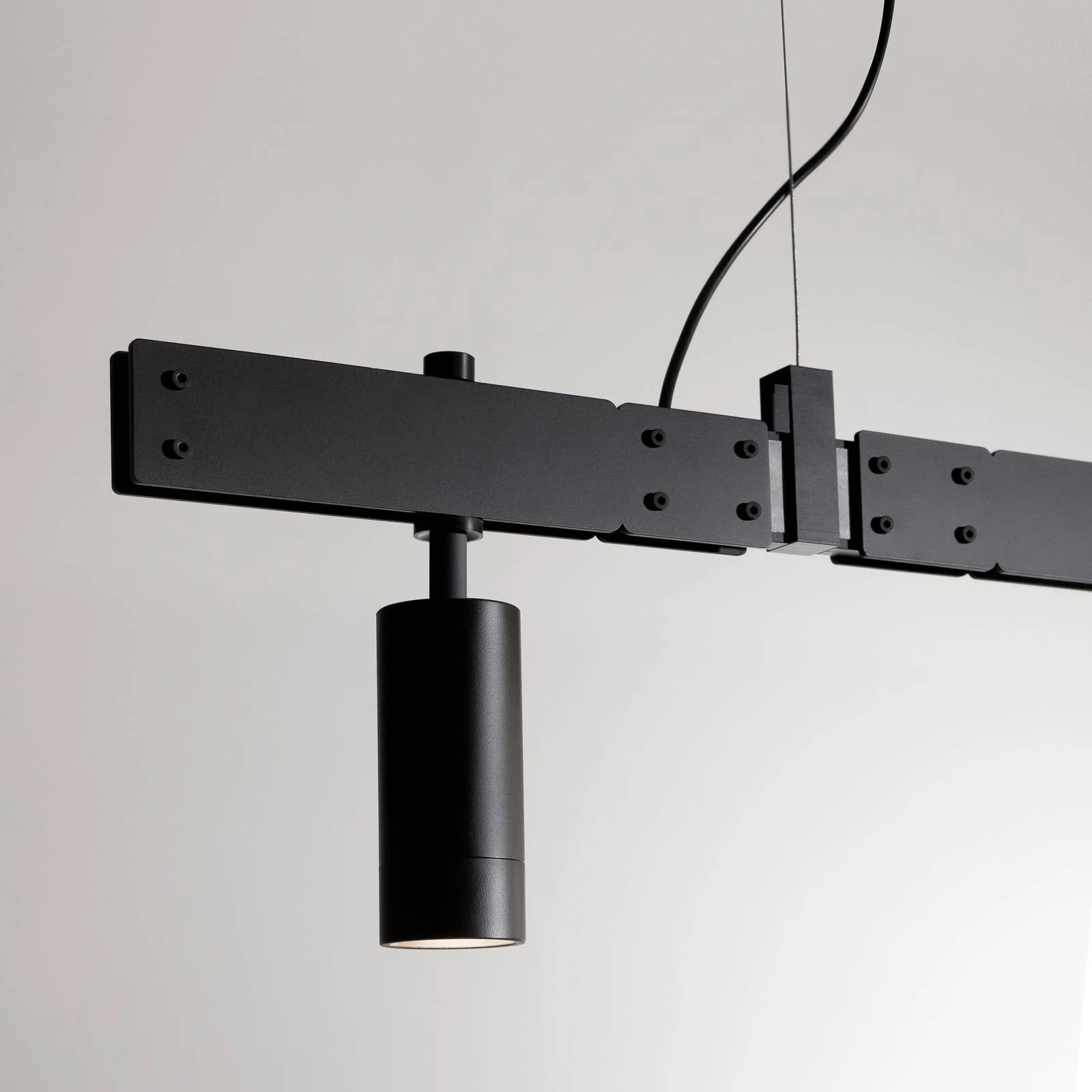 Karman Stant LED-Hängeleuchte Balken schwarz günstig online kaufen