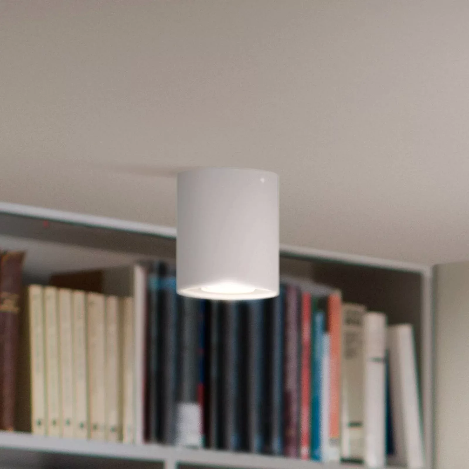 Philips Hue White Ambiance Pillar LED-Spot weiß günstig online kaufen