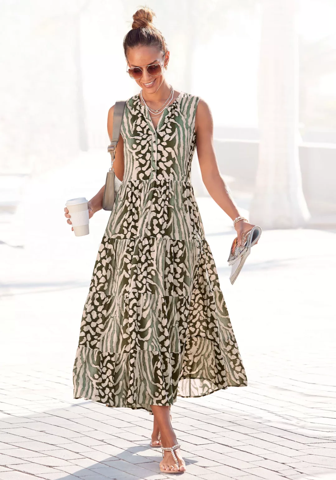 LASCANA Maxikleid, mit Animalprint und Knopfleiste, Sommerkleid, Strandklei günstig online kaufen