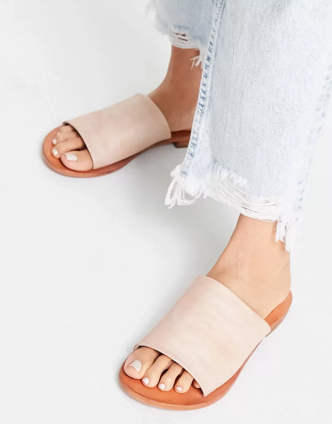 Free People – Vicente – Sandale zum Hineinschlüpfen in Beige-Rosa günstig online kaufen