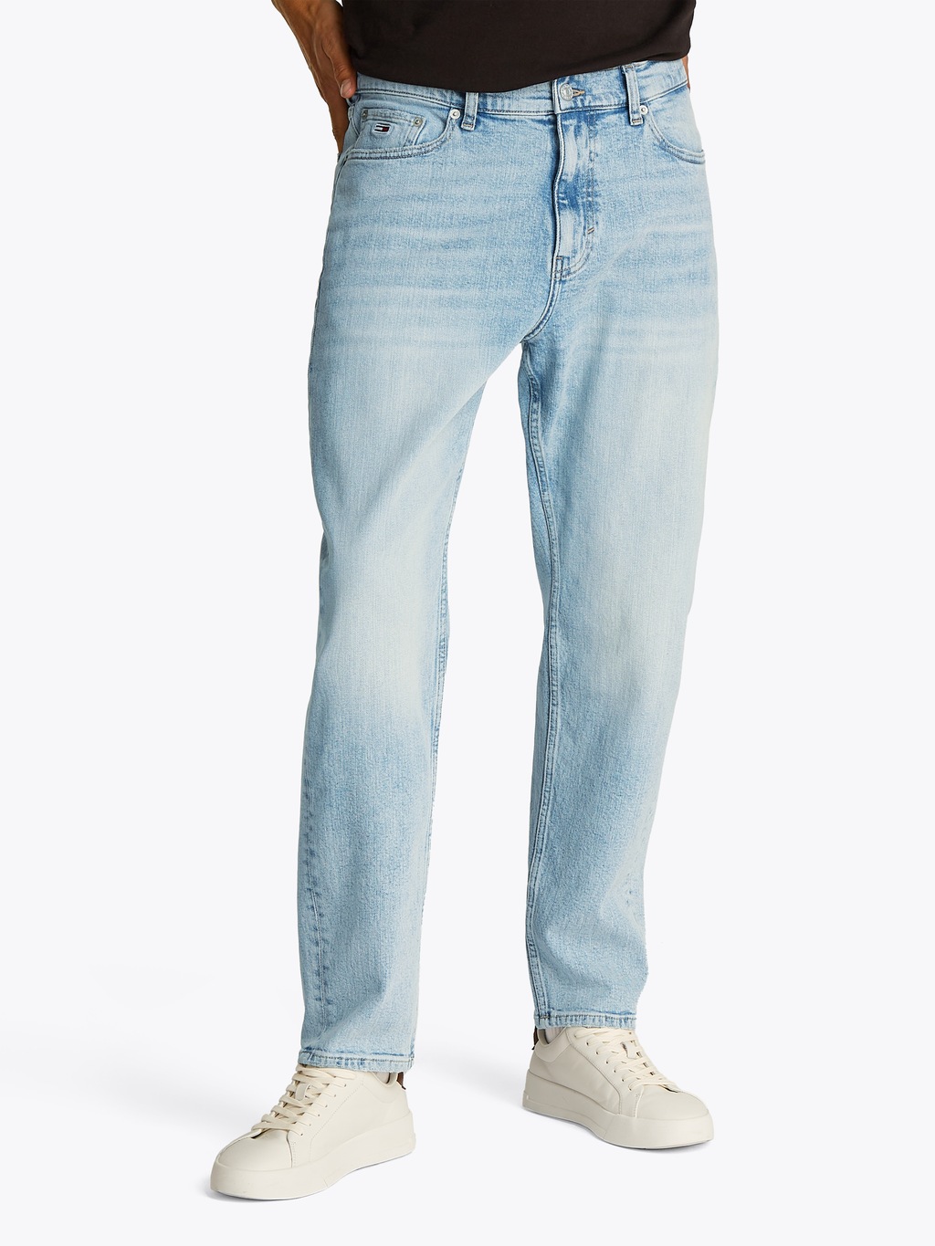 Tommy Jeans Gerade Jeans "Isaac Relaxed Tapered", Mit Gürtelschlaufen günstig online kaufen