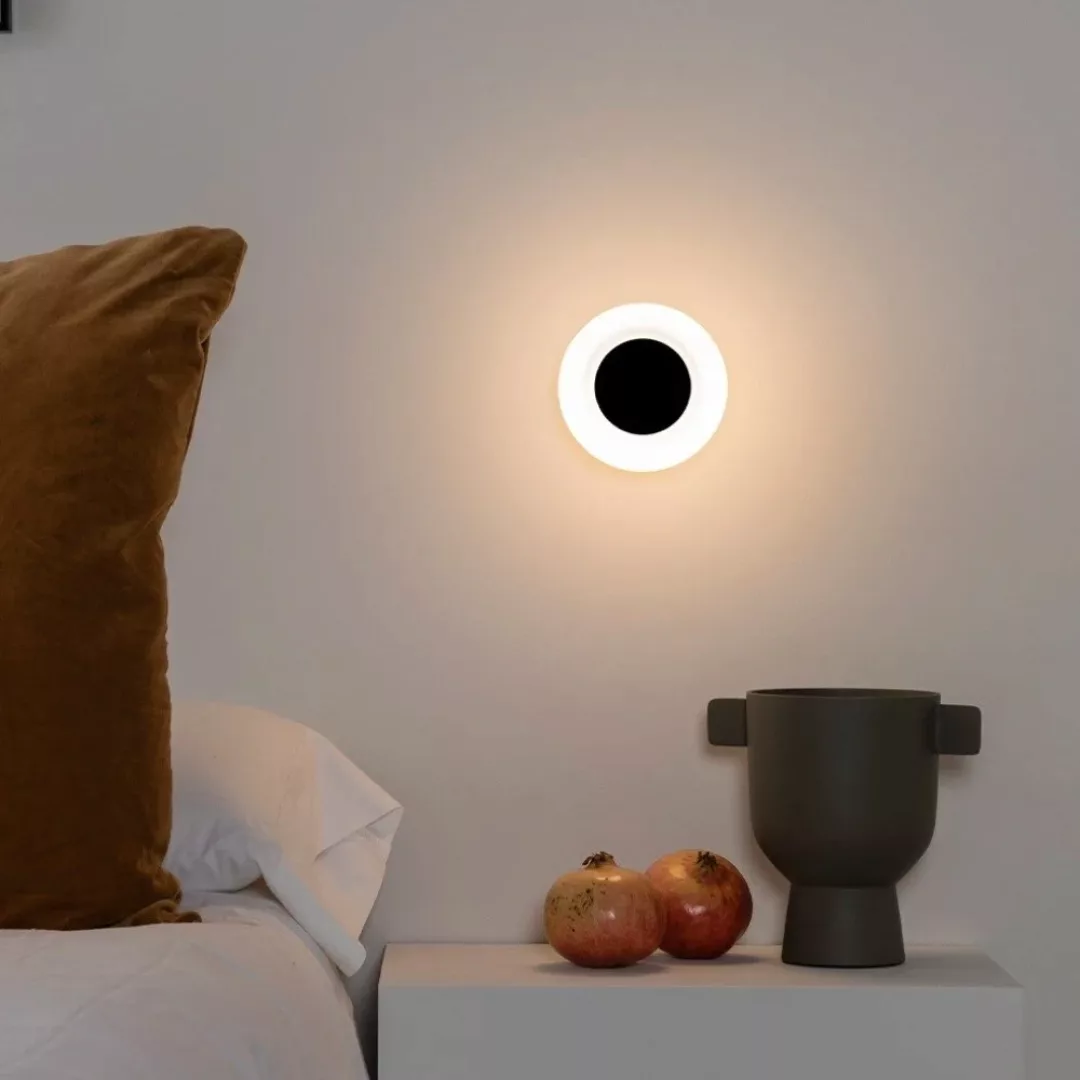 LED-Wandlampe Moy in Schwarz mit Glasschirm günstig online kaufen