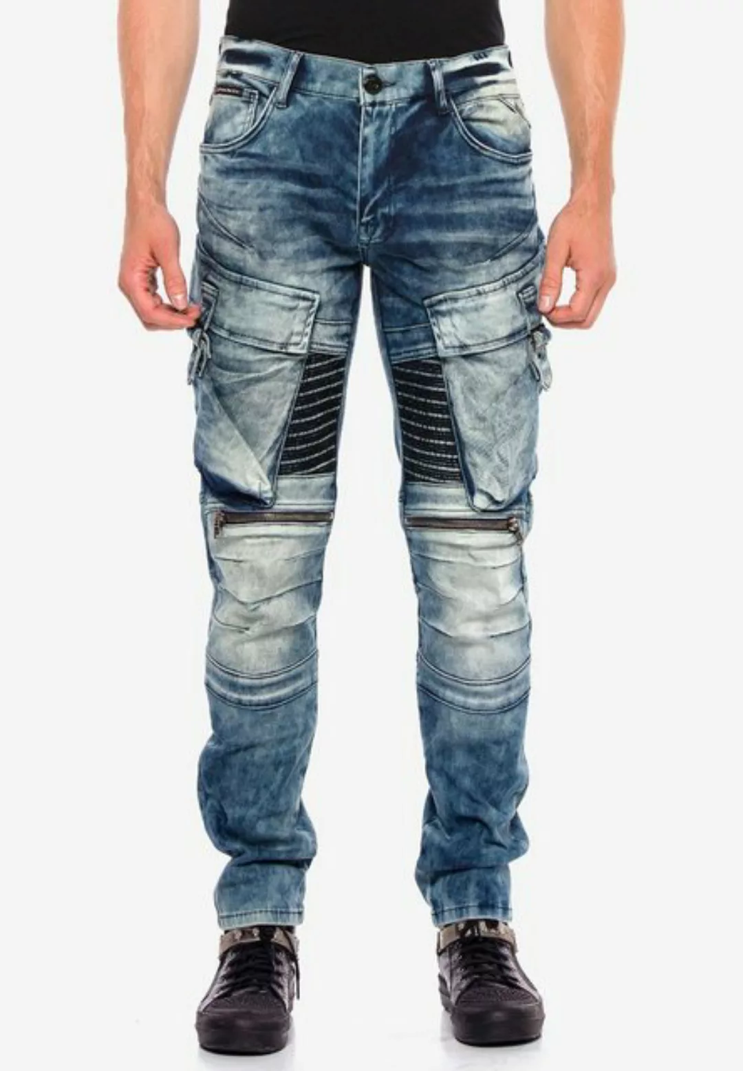 Cipo & Baxx Bequeme Jeans mit lässigen Beintaschen günstig online kaufen