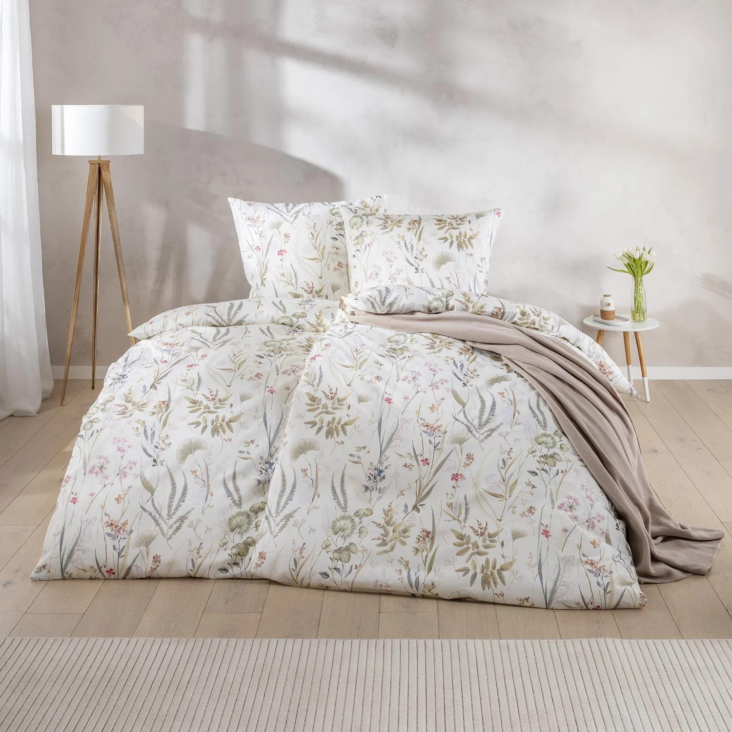 Estella Mako Satin Bettwäsche Rieke 7530-215 Blumen Creme 135x200 günstig online kaufen