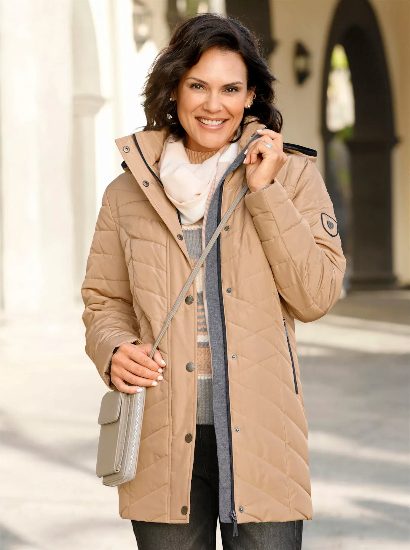 Casual Looks Steppjacke, mit Kapuze günstig online kaufen