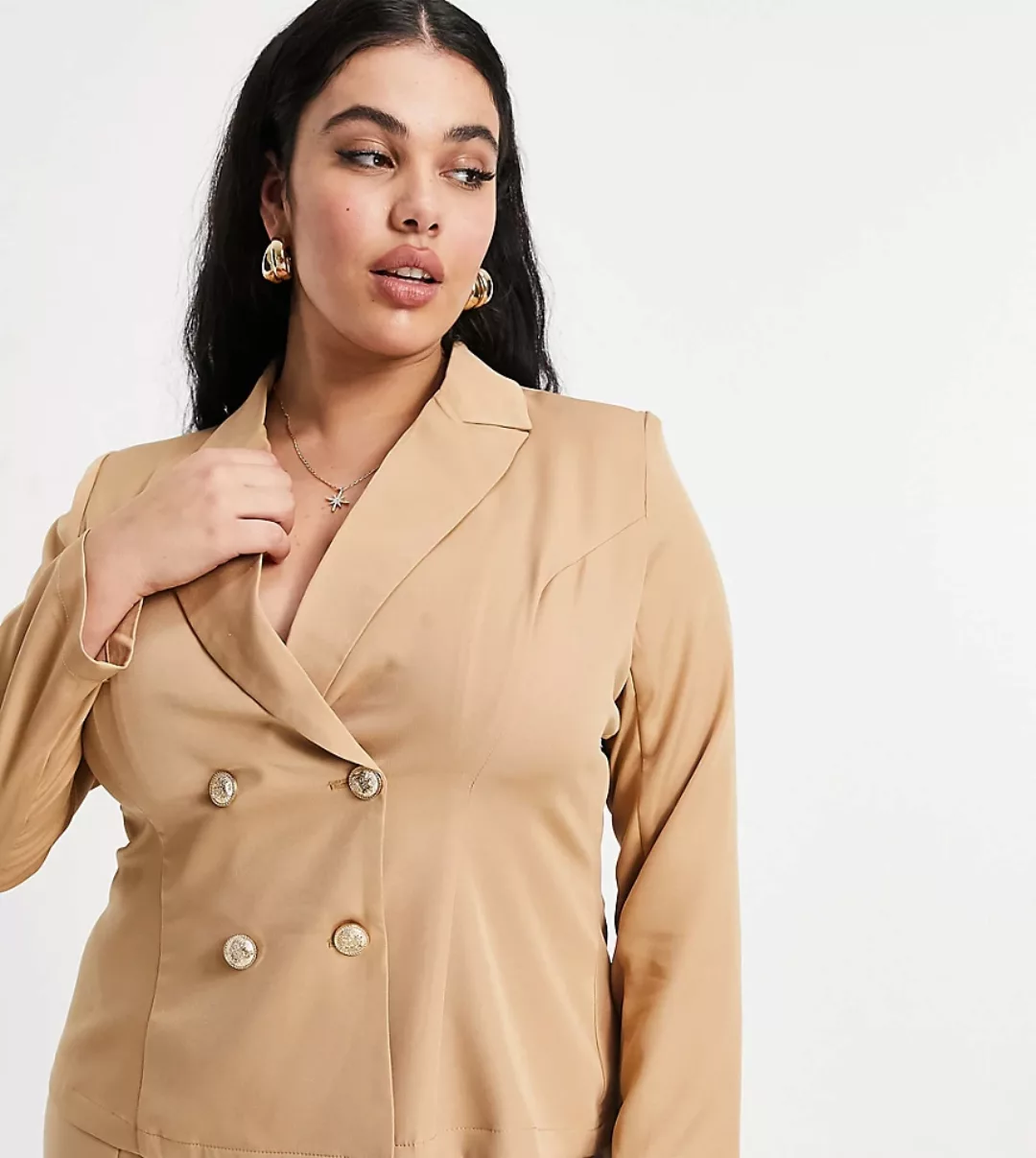 Outrageous Fortune Plus – Figurbetonter Blazer in Camel, Kombiteil-Braun günstig online kaufen