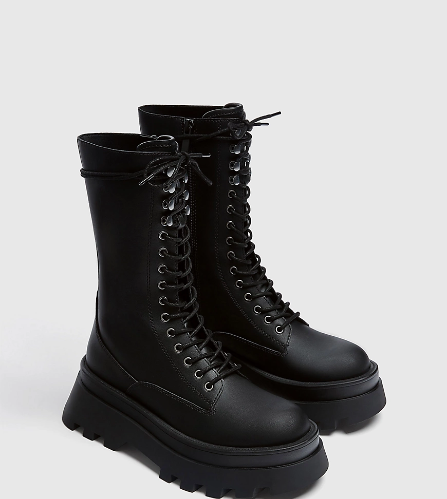 Pull&Bear Wide Fit – Flache Ankle-Boots in Schwarz mit dicker Sohle und sei günstig online kaufen