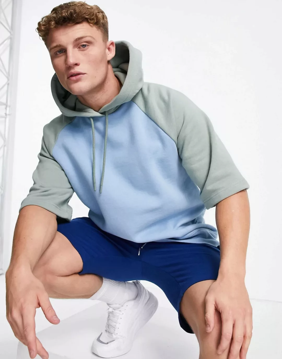 Topman – Kapuzenpullover mit kurzen Raglanärmeln in Grün günstig online kaufen