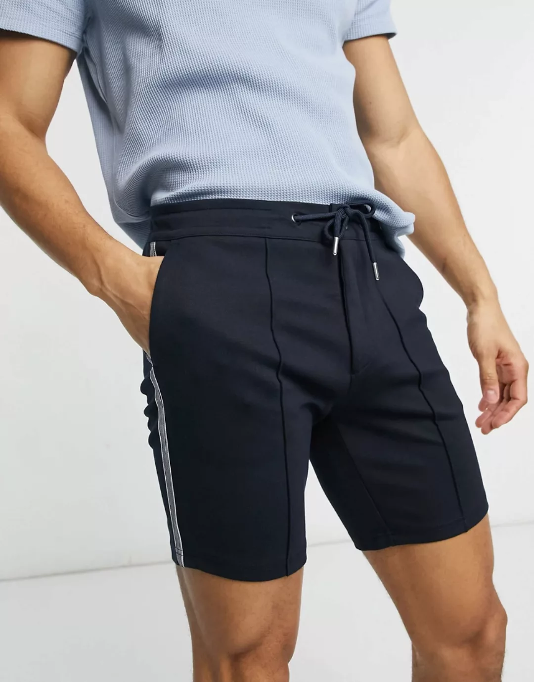 River Island – Marineblaue Pull-on-Shorts günstig online kaufen