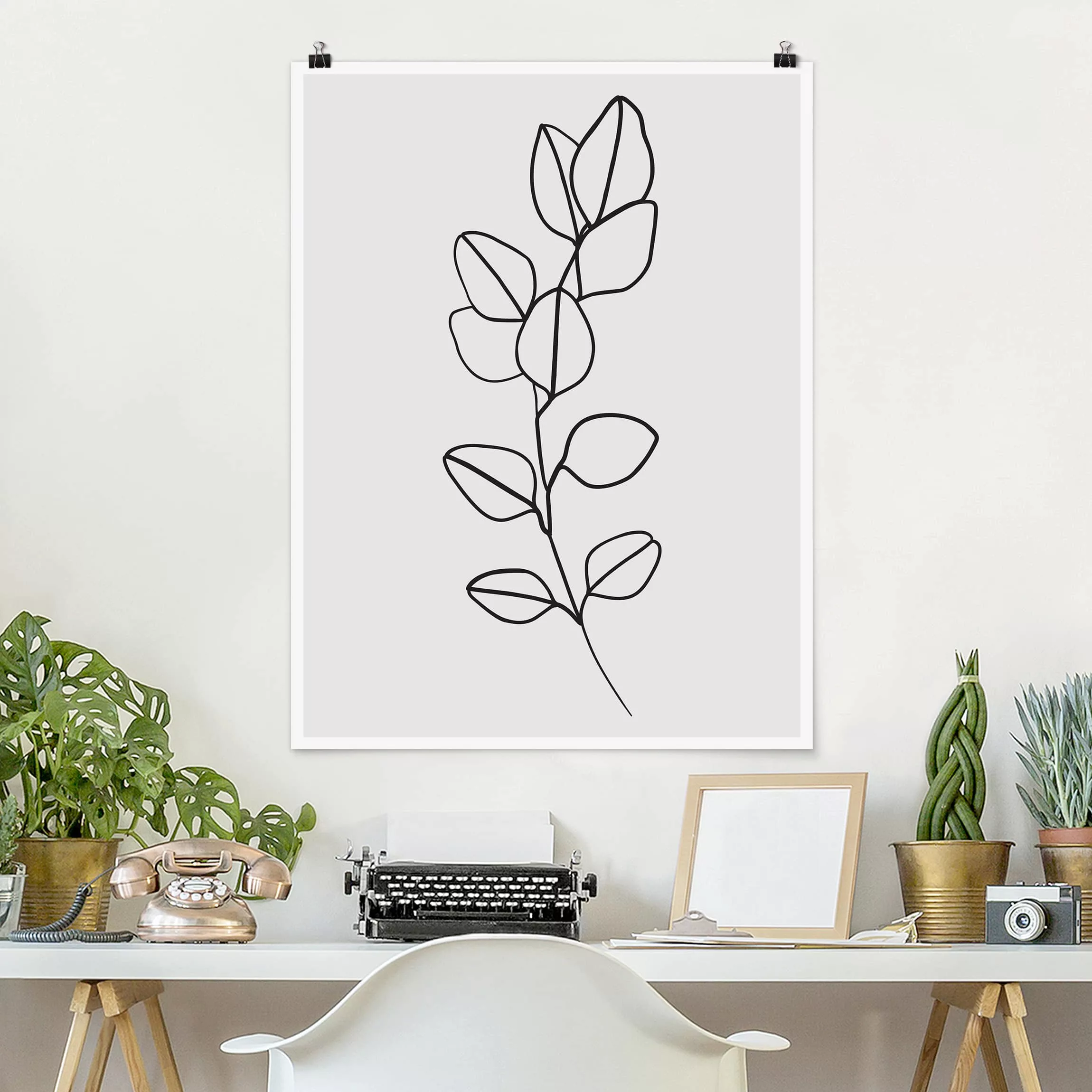 Poster Blumen - Hochformat Line Art Zweig Blätter Schwarz Weiß günstig online kaufen