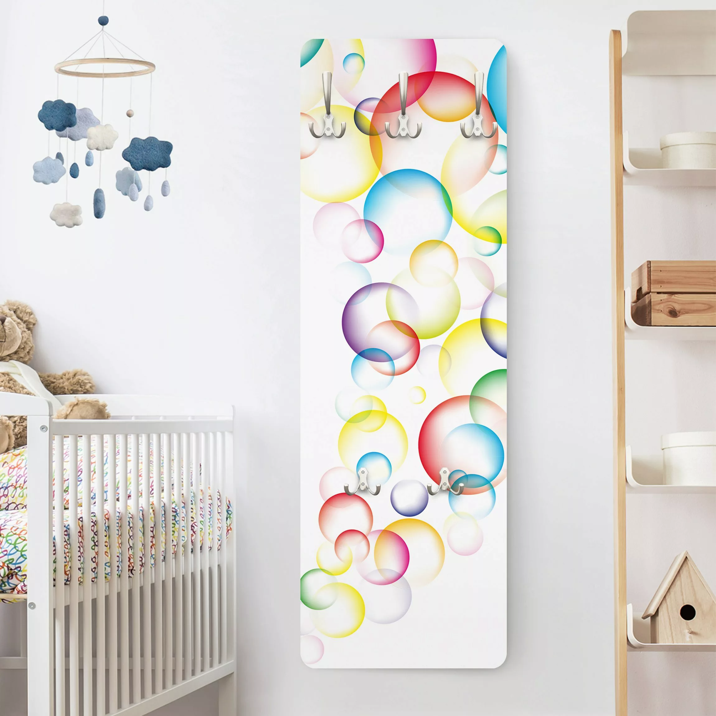 Wandgarderobe Holzpaneel Kinderzimmer Rainbow Bubbles günstig online kaufen
