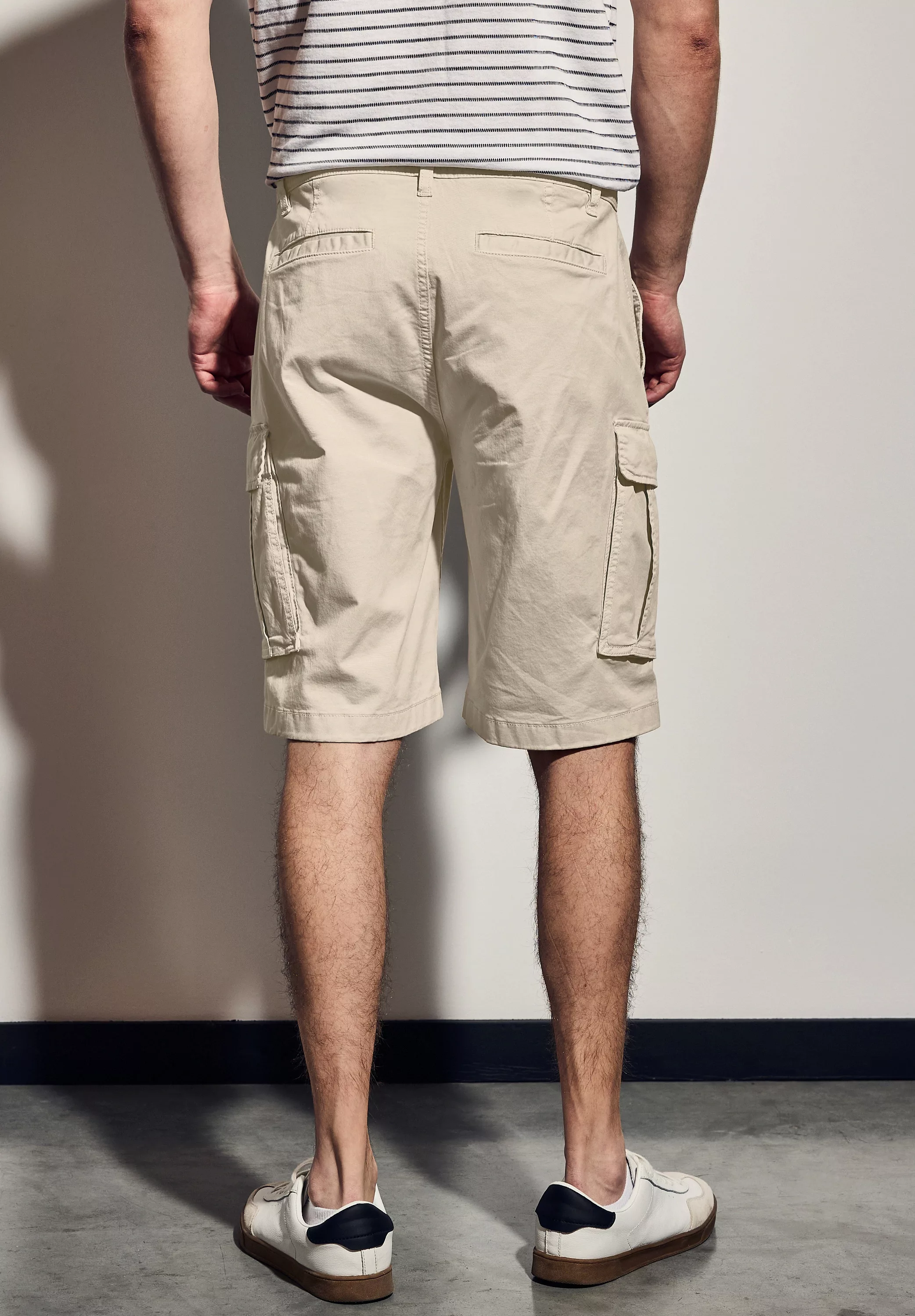 STREET ONE MEN Bermudas, mit seitlichen Einschubtaschen günstig online kaufen