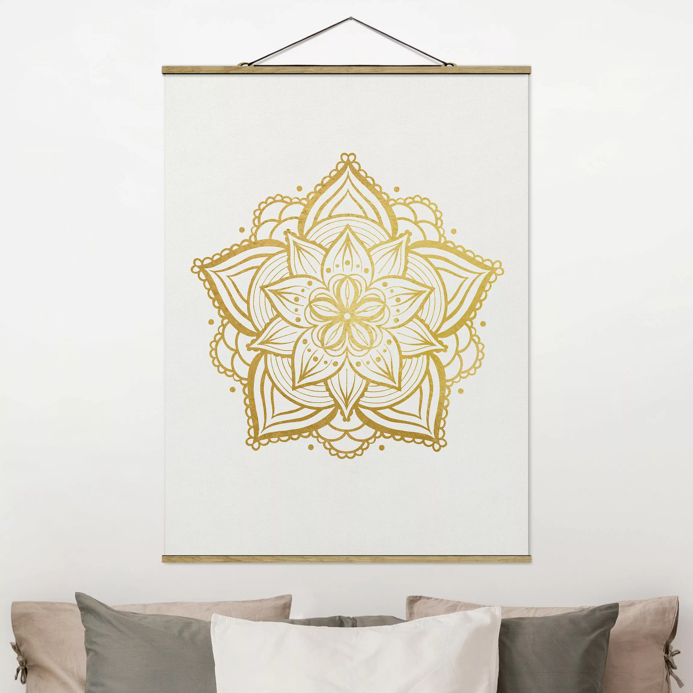 Stoffbild Mandala mit Posterleisten - Hochformat Mandala Blüte Illustration günstig online kaufen