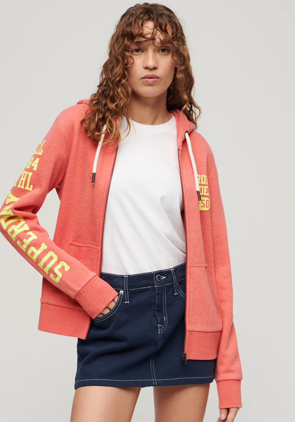 Superdry Kapuzensweatjacke "SUPER ATHLETIC GRAPHIC ZIPHOOD" günstig online kaufen