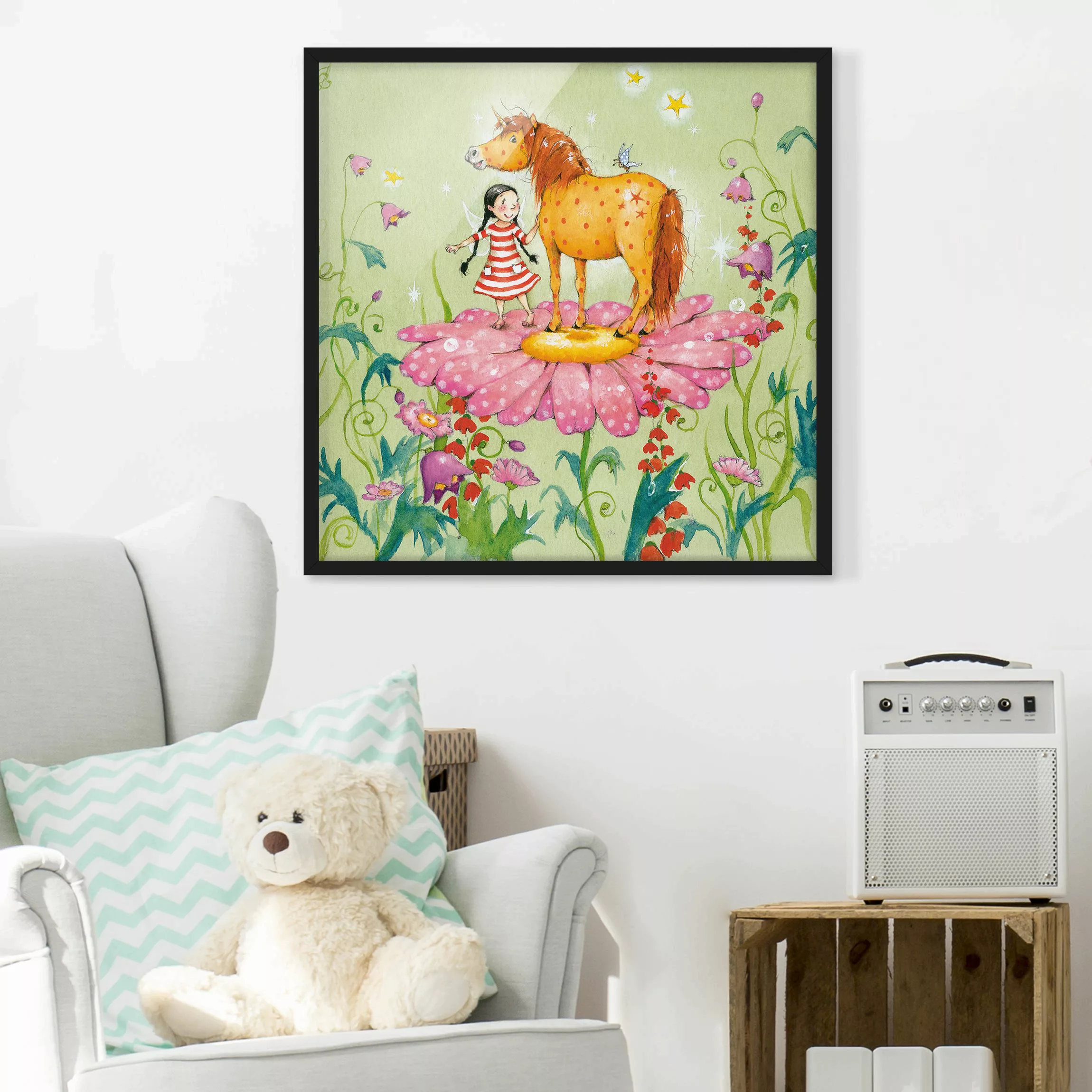 Bild mit Rahmen Kinderzimmer - Quadrat Das Zauberpony auf der Blüte günstig online kaufen