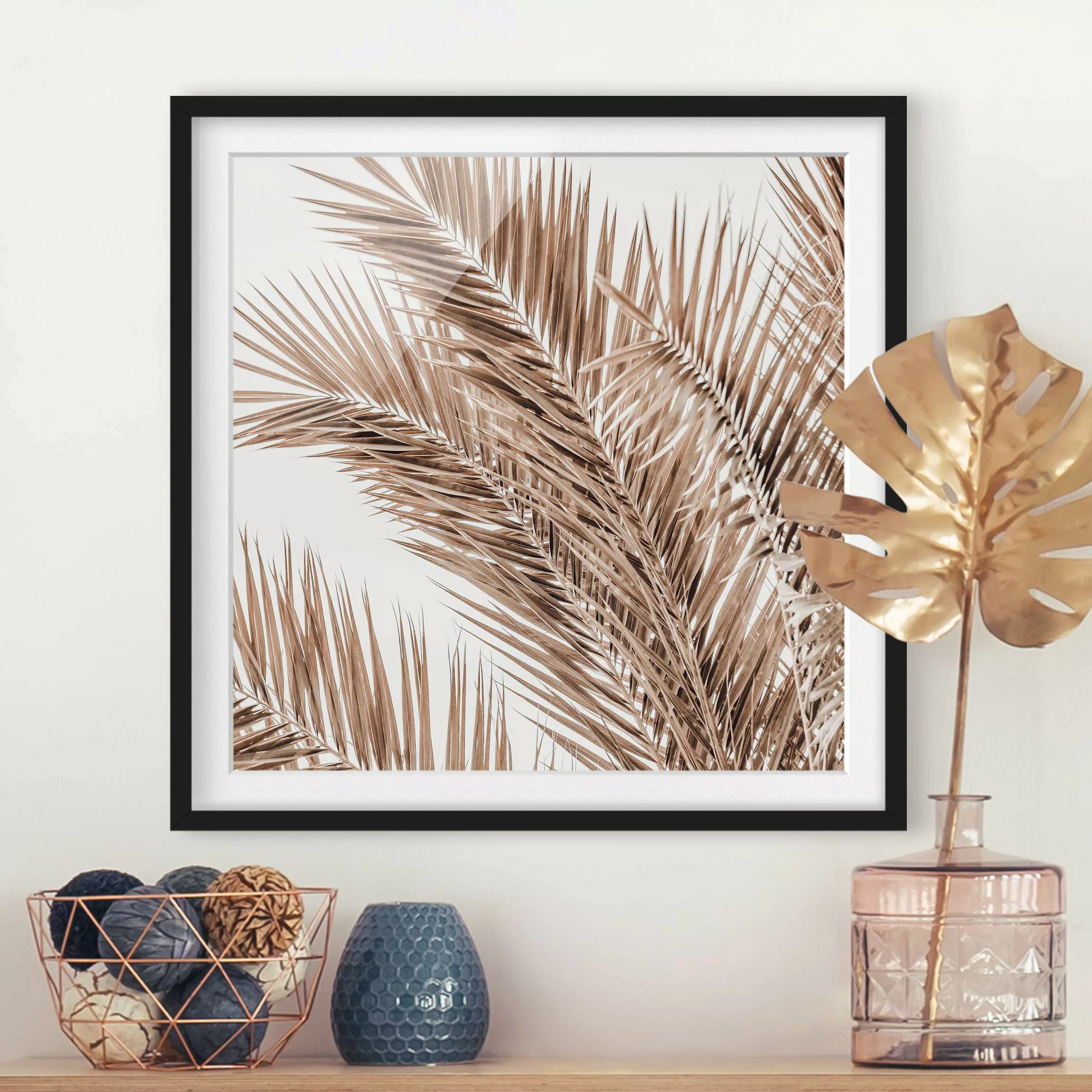 Bild mit Rahmen Bronzefarbene Palmenwedel günstig online kaufen