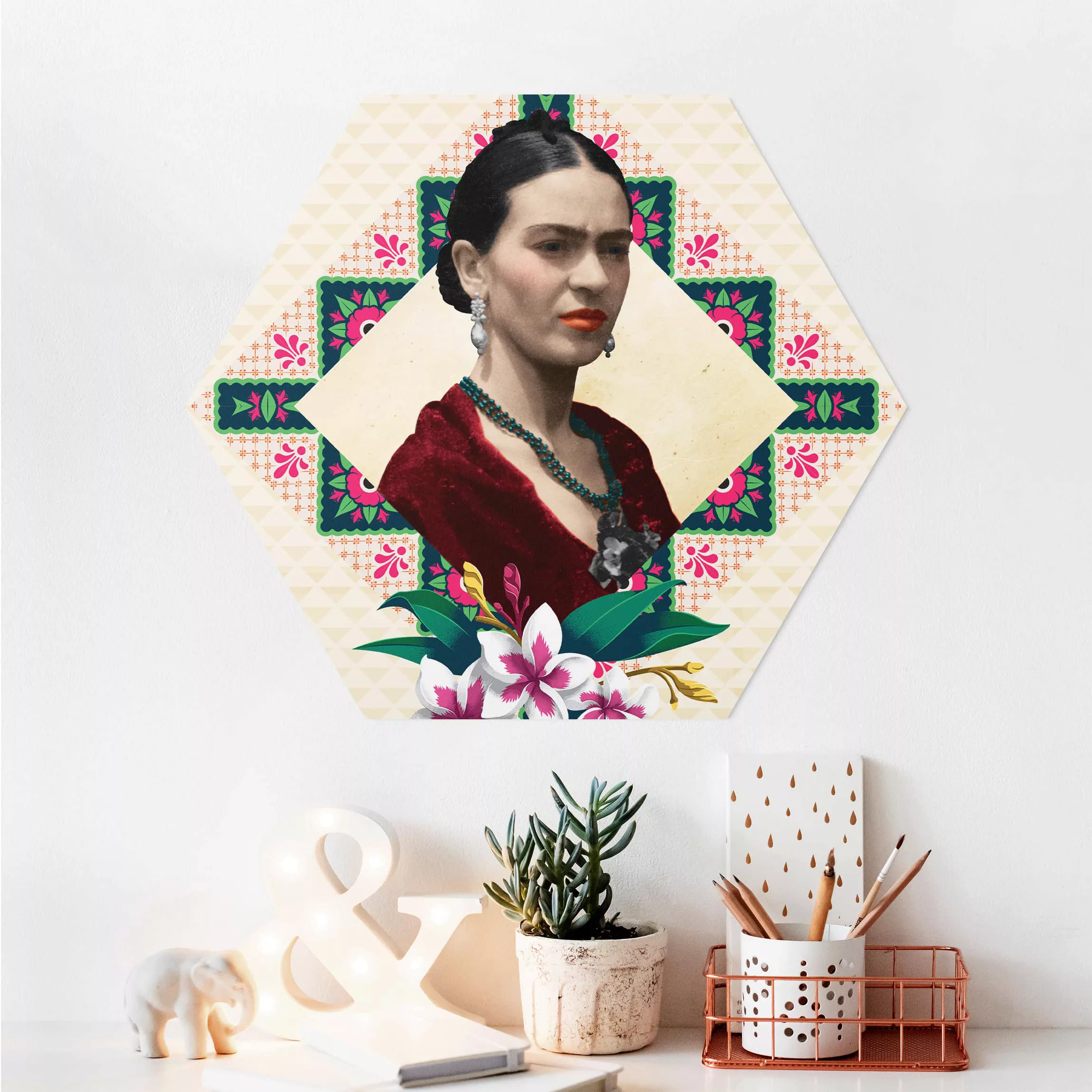 Hexagon-Alu-Dibond Bild Kunstdruck Frida Kahlo - Blumen und Geometrie günstig online kaufen