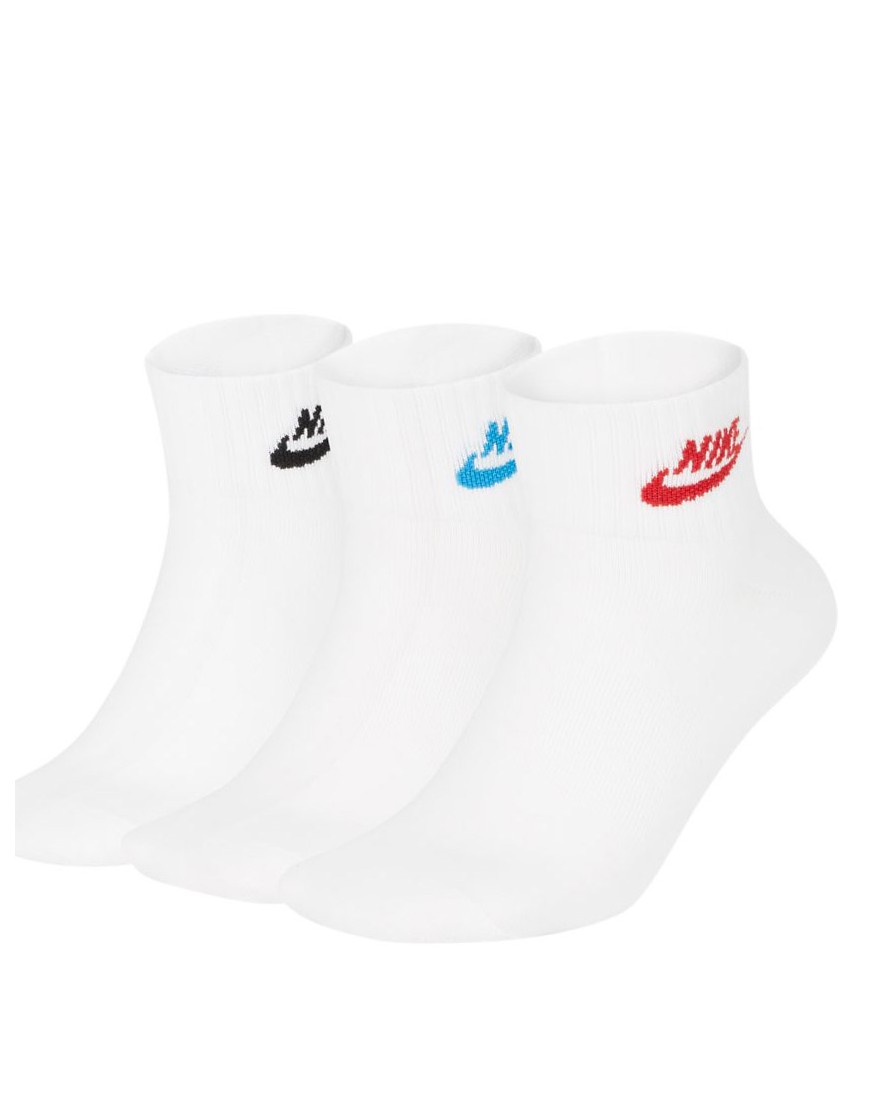 Nike – Everyday Essential – Knöchelhohe Socken in Weiß und bunt im 3er-Pack günstig online kaufen