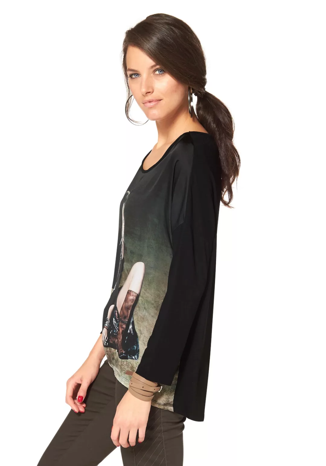 Aniston CASUAL Langarmshirt mit femininem Frontdruck günstig online kaufen