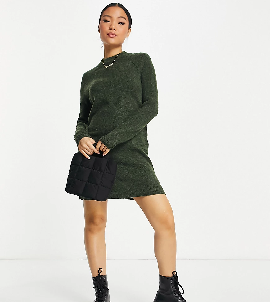 Pieces Petite – Pulloverkleid in Dunkelgrün günstig online kaufen