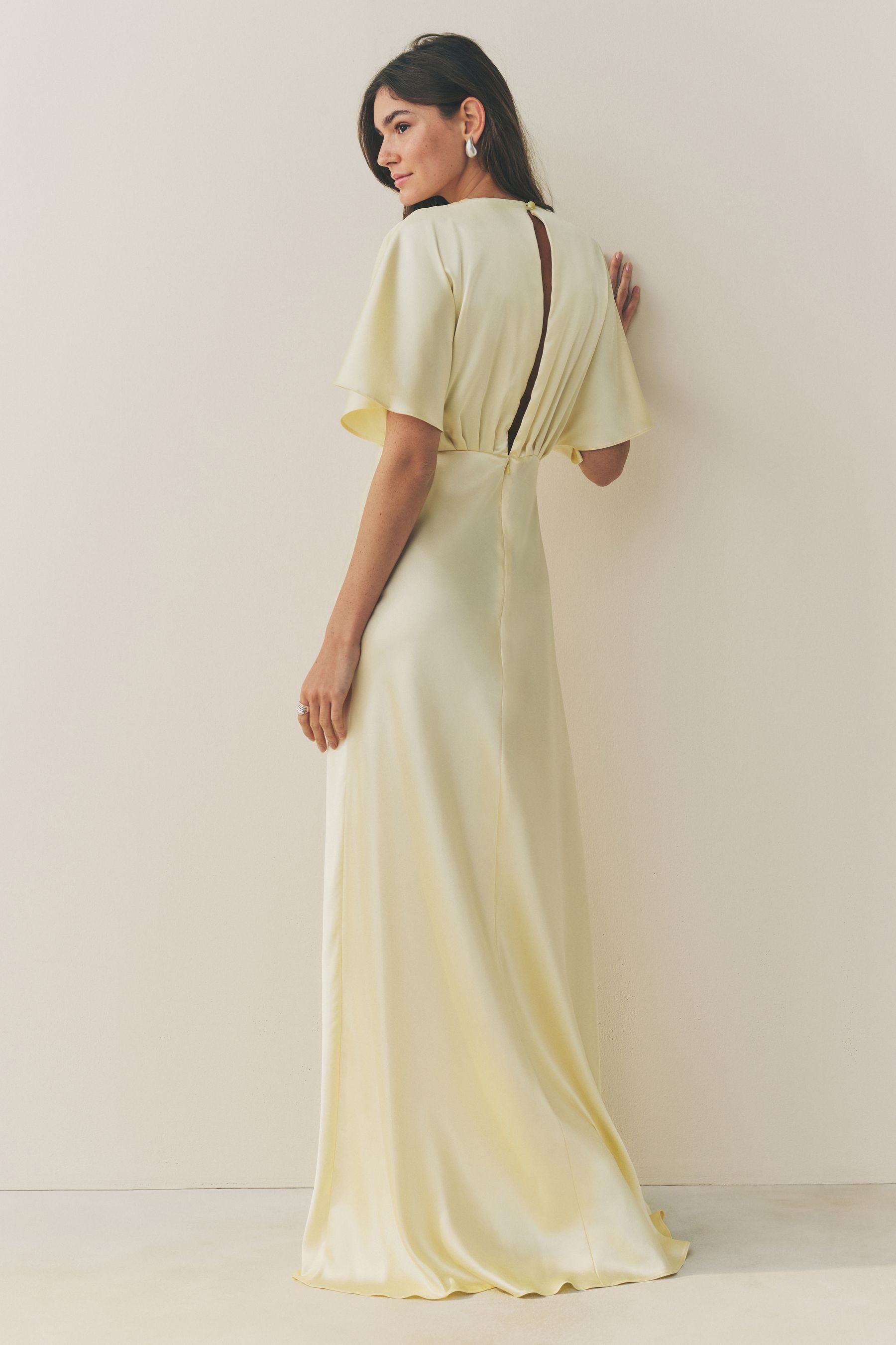 Next Satinkleid Langes Satin-Brautjungfernkleid mit Flatterärmeln günstig online kaufen