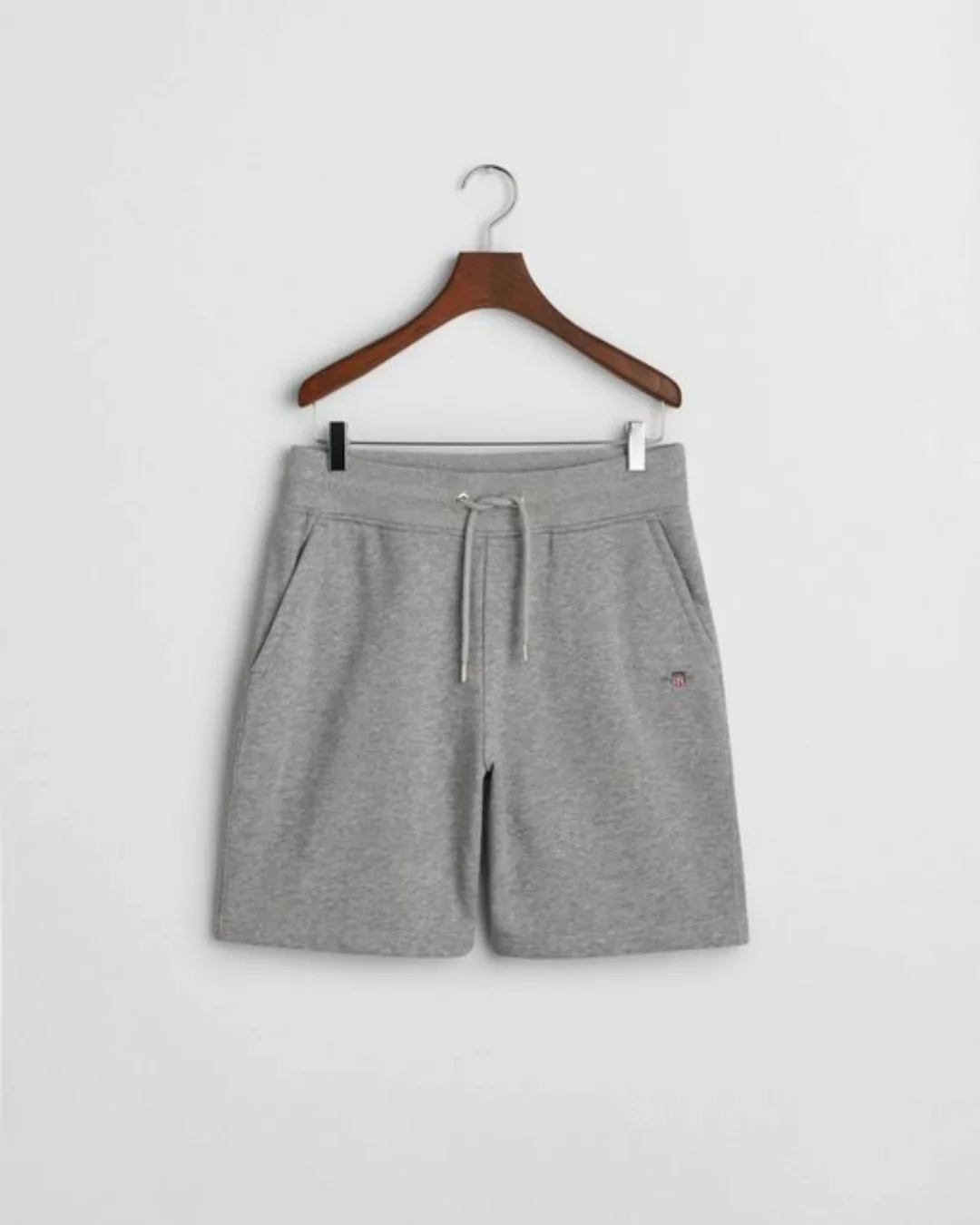 Gant Sweatshorts REG SHIELD SWEAT SHORTS mit einer kleinen Logostickerei un günstig online kaufen