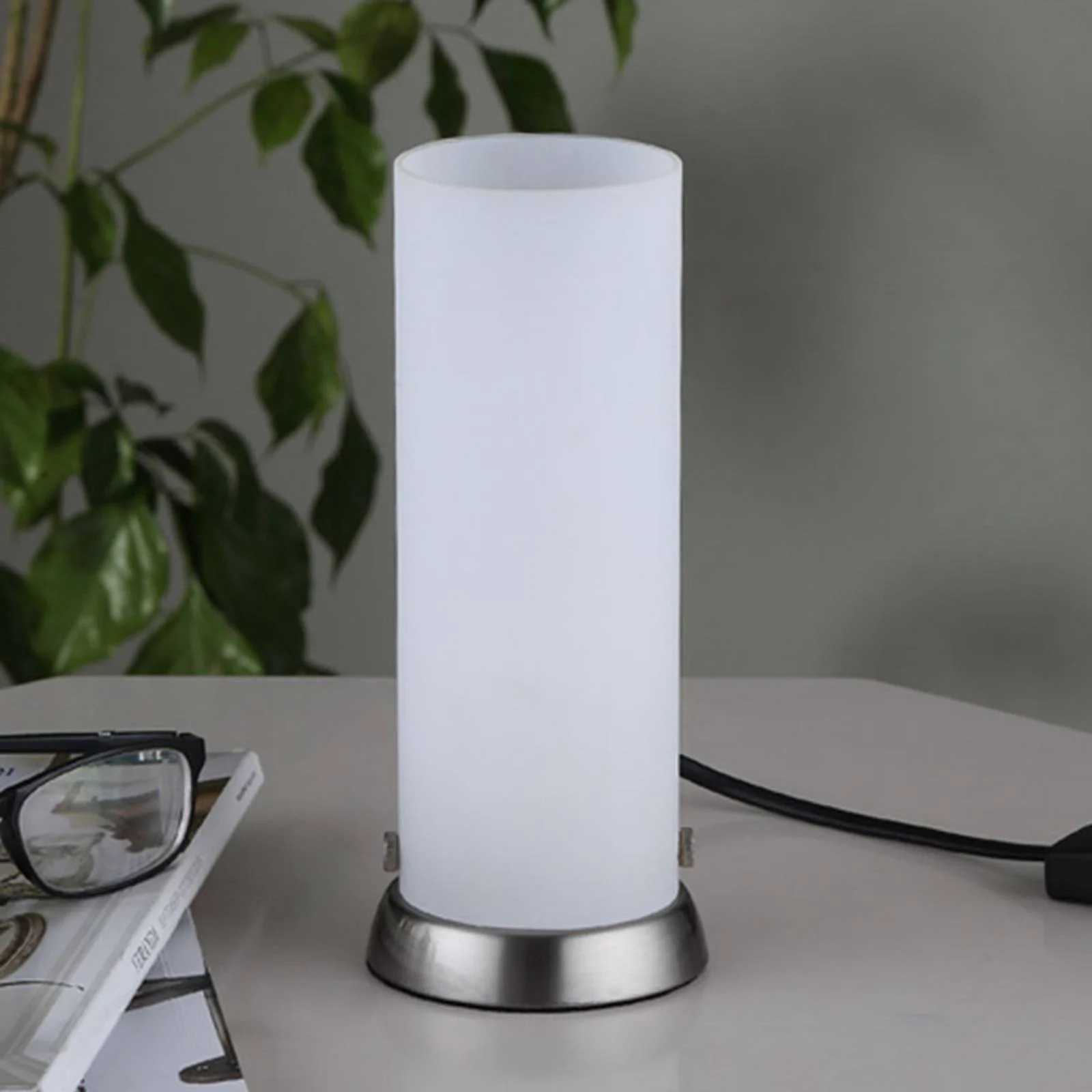 Zylinderförmige Tischlampe Andrew aus Glas günstig online kaufen