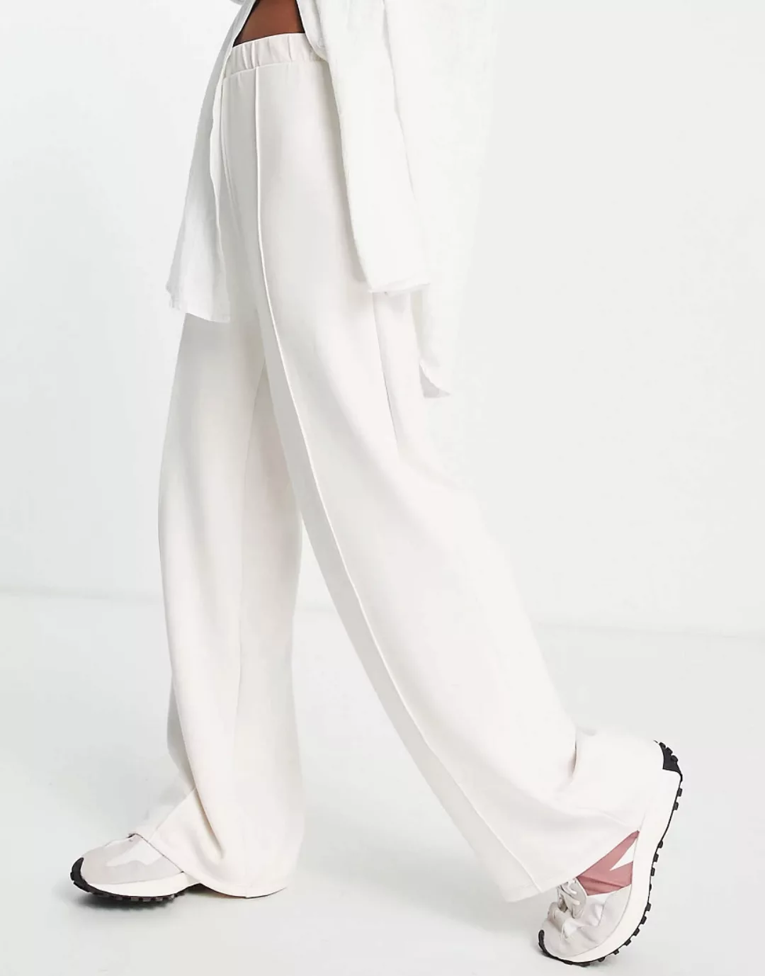 Vero Moda – Hose mit weitem Bein in Cremeweiß günstig online kaufen